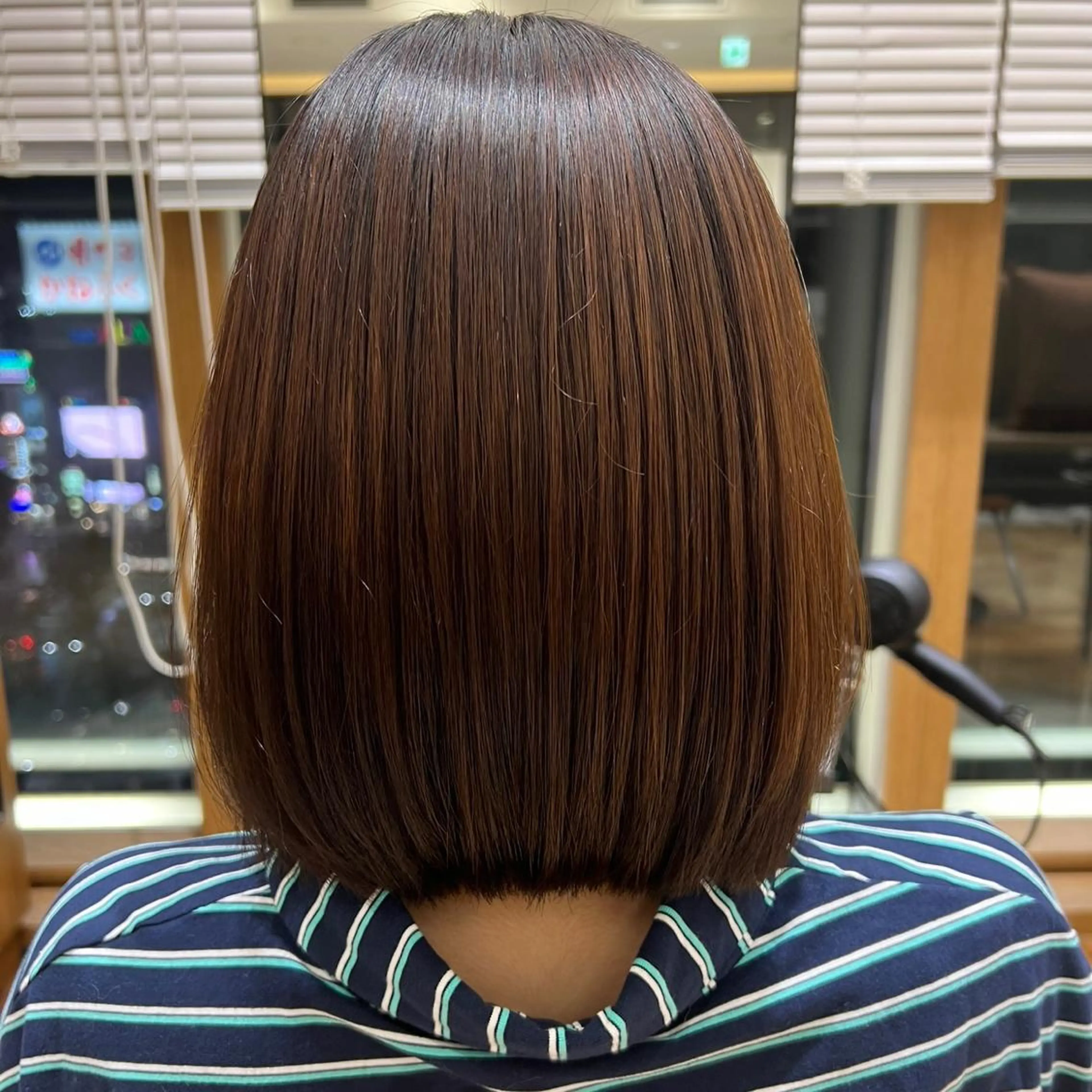 ミディアム パーマ 💍新宿ショート 💍岩田莉奈のヘアスタイル