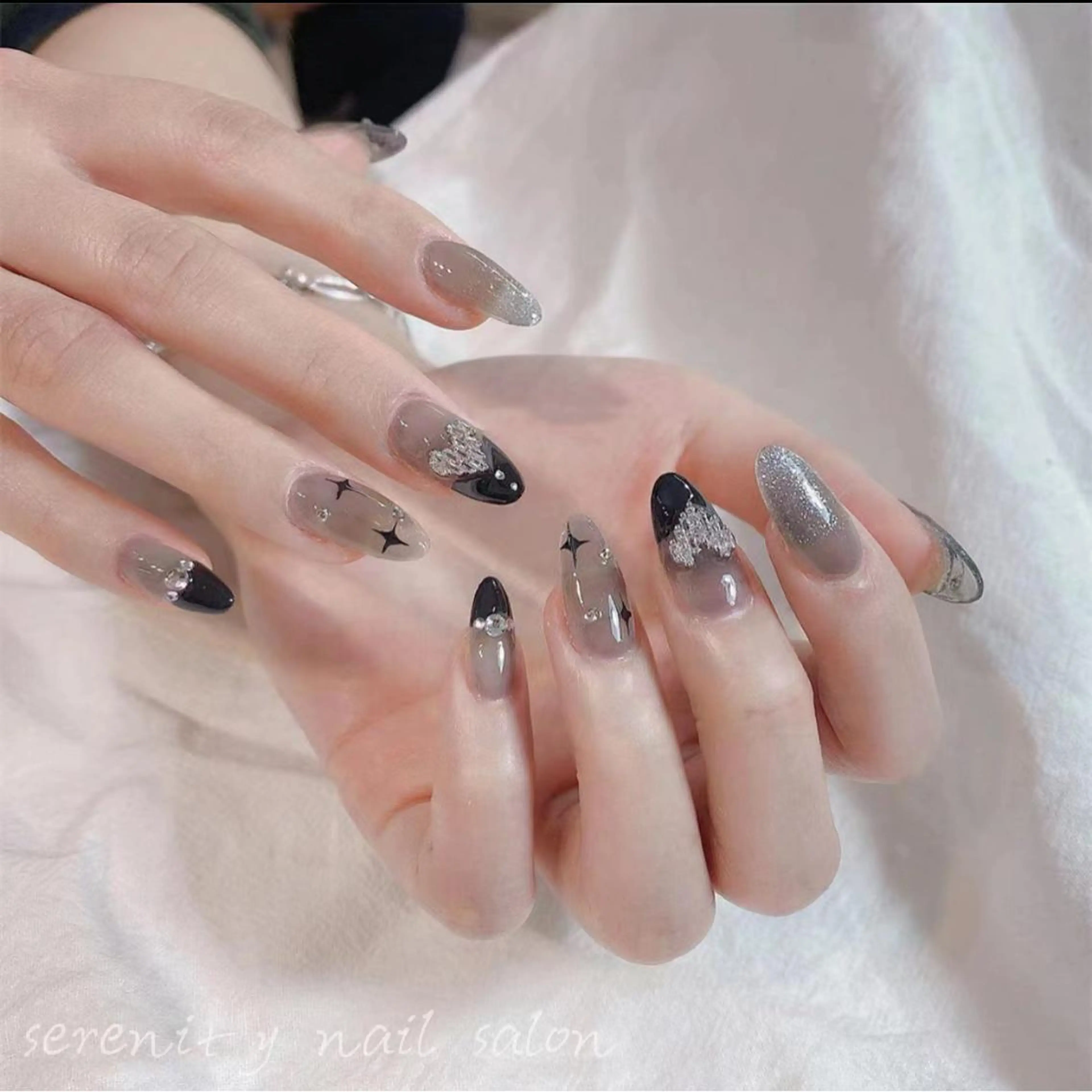ネイル ハンドネイル ハンドケア ✨Serenity Nail salonのネイルデザイン