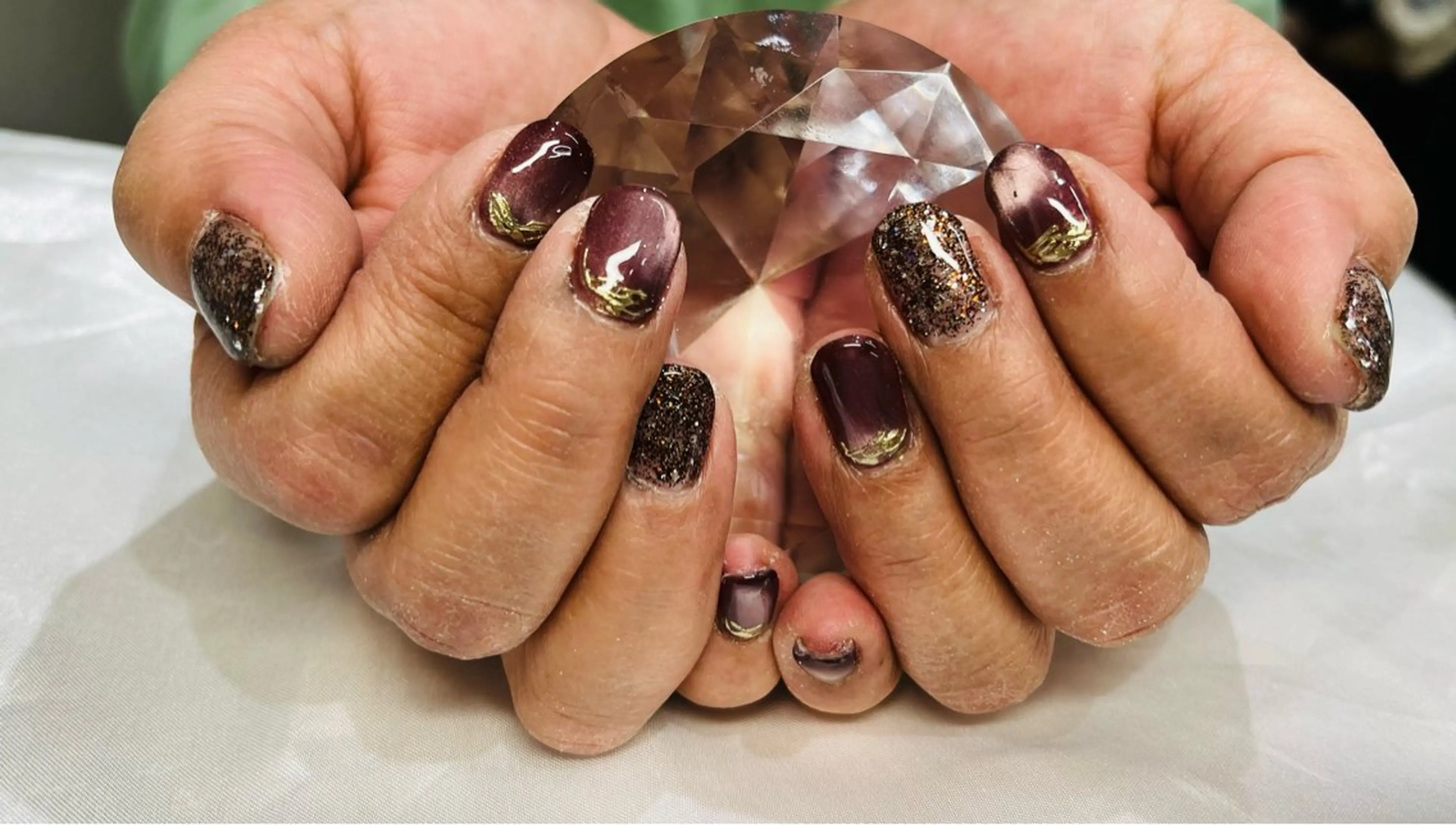 ネイル アートネイル マグネットネイル ミラーネイル ハンドネイル Nail ecxia ／Reikaのネイルデザイン