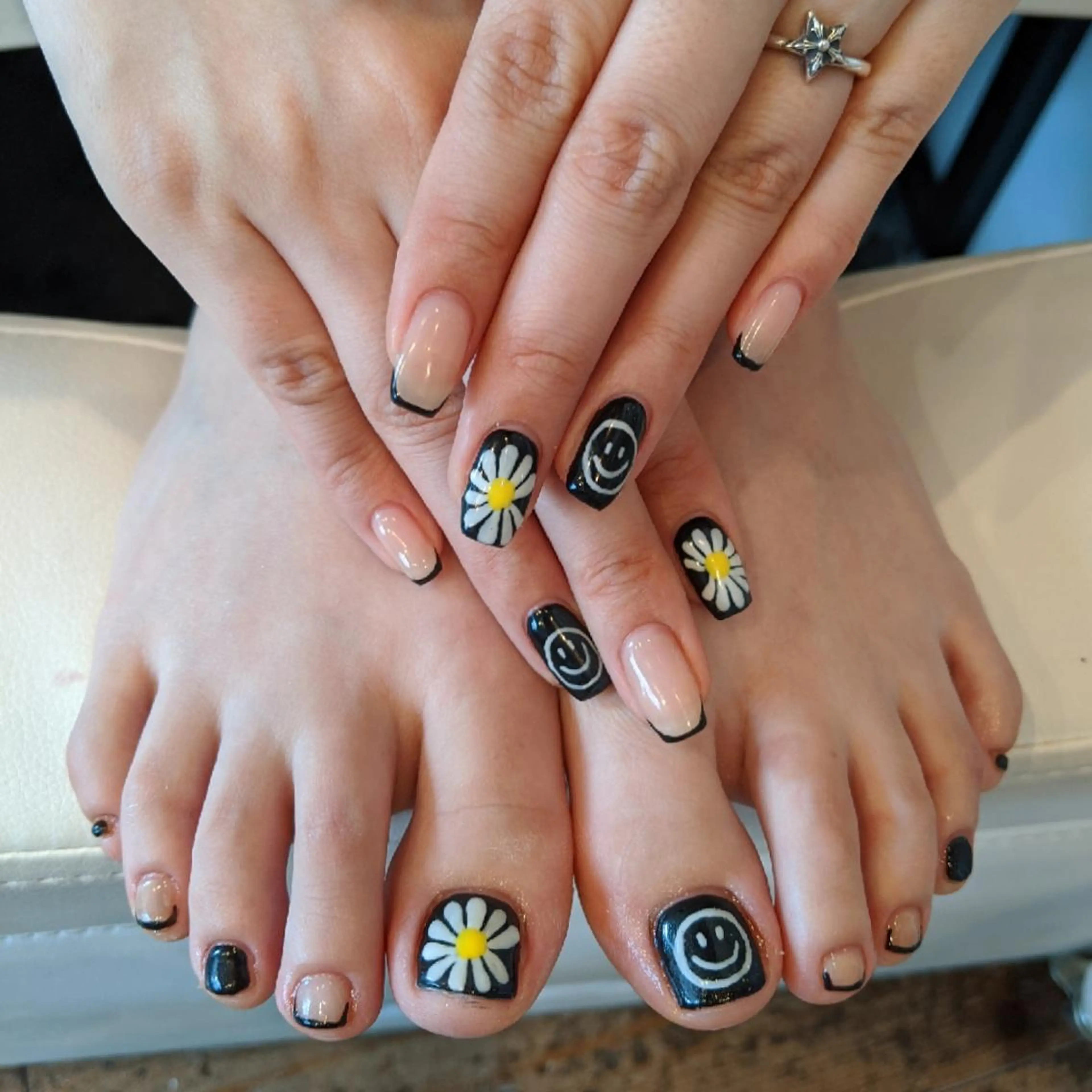 ネイル おそろいネイル ハンドネイル フットネイル private salon mieのネイルデザイン