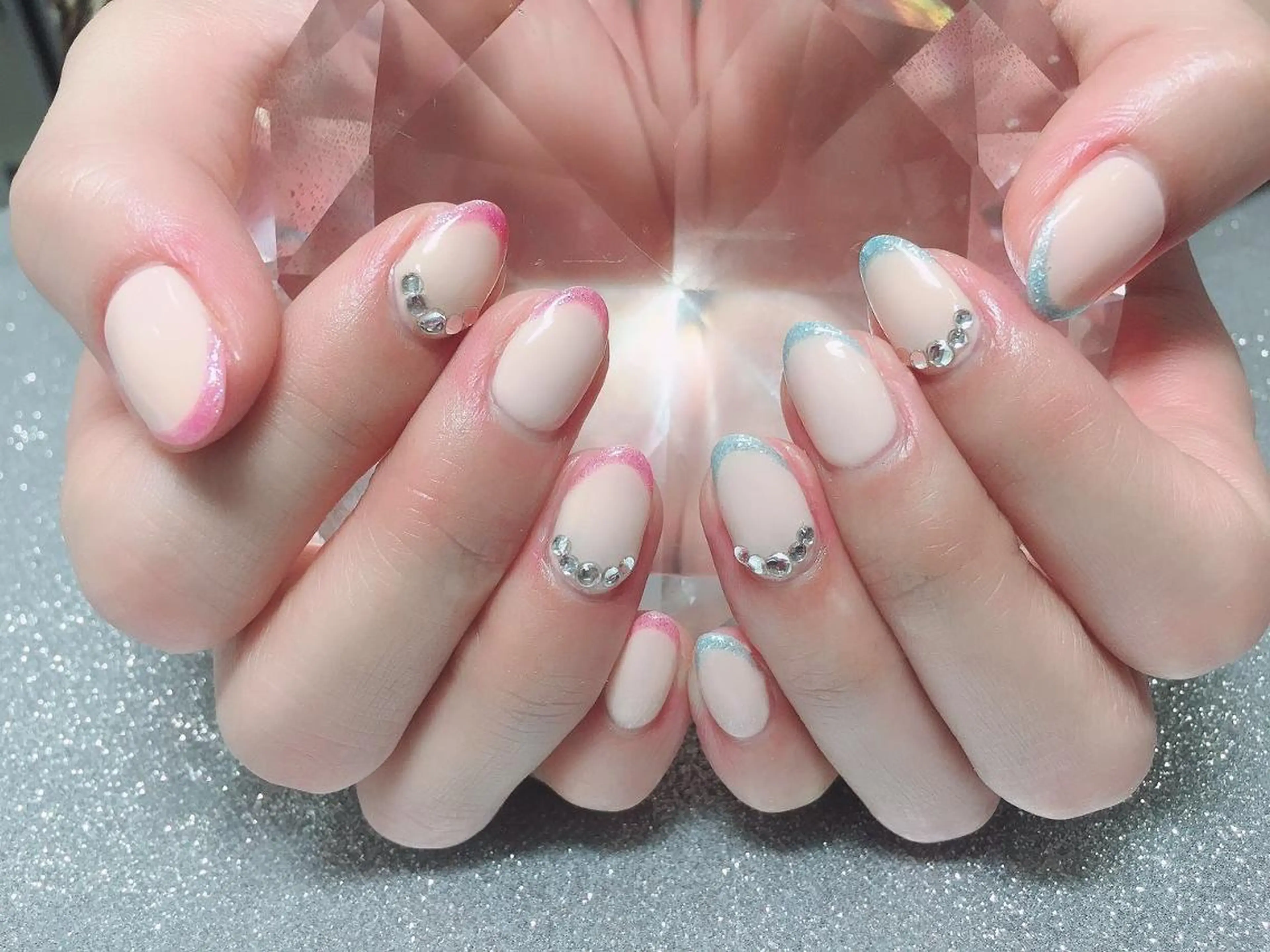 ネイル AB マツエクネイルサロンのネイルデザイン