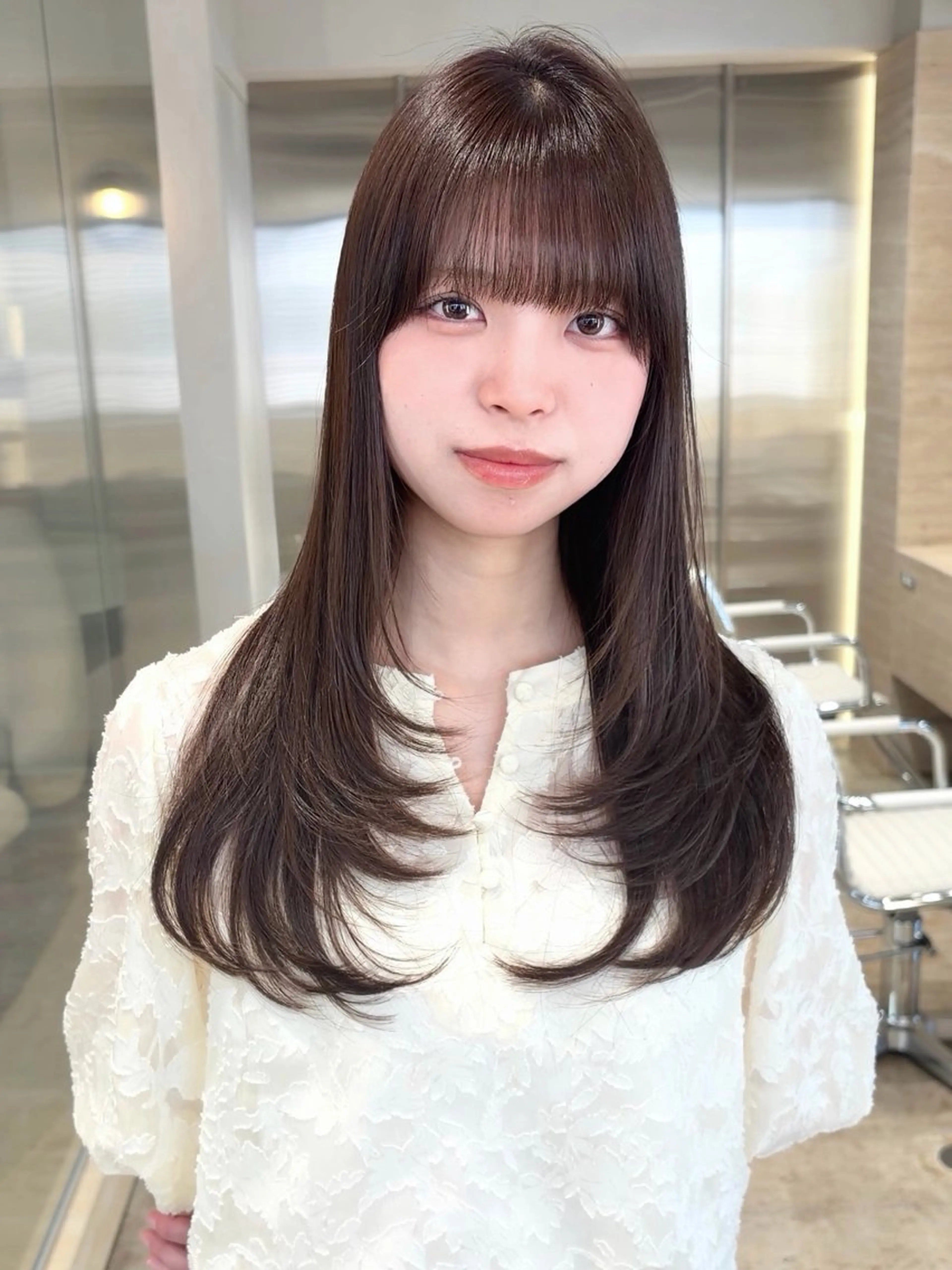 ミディアム カット ヘアカラー トリートメント 前髪・顔周りカット☆ あらいみゆのヘアスタイル