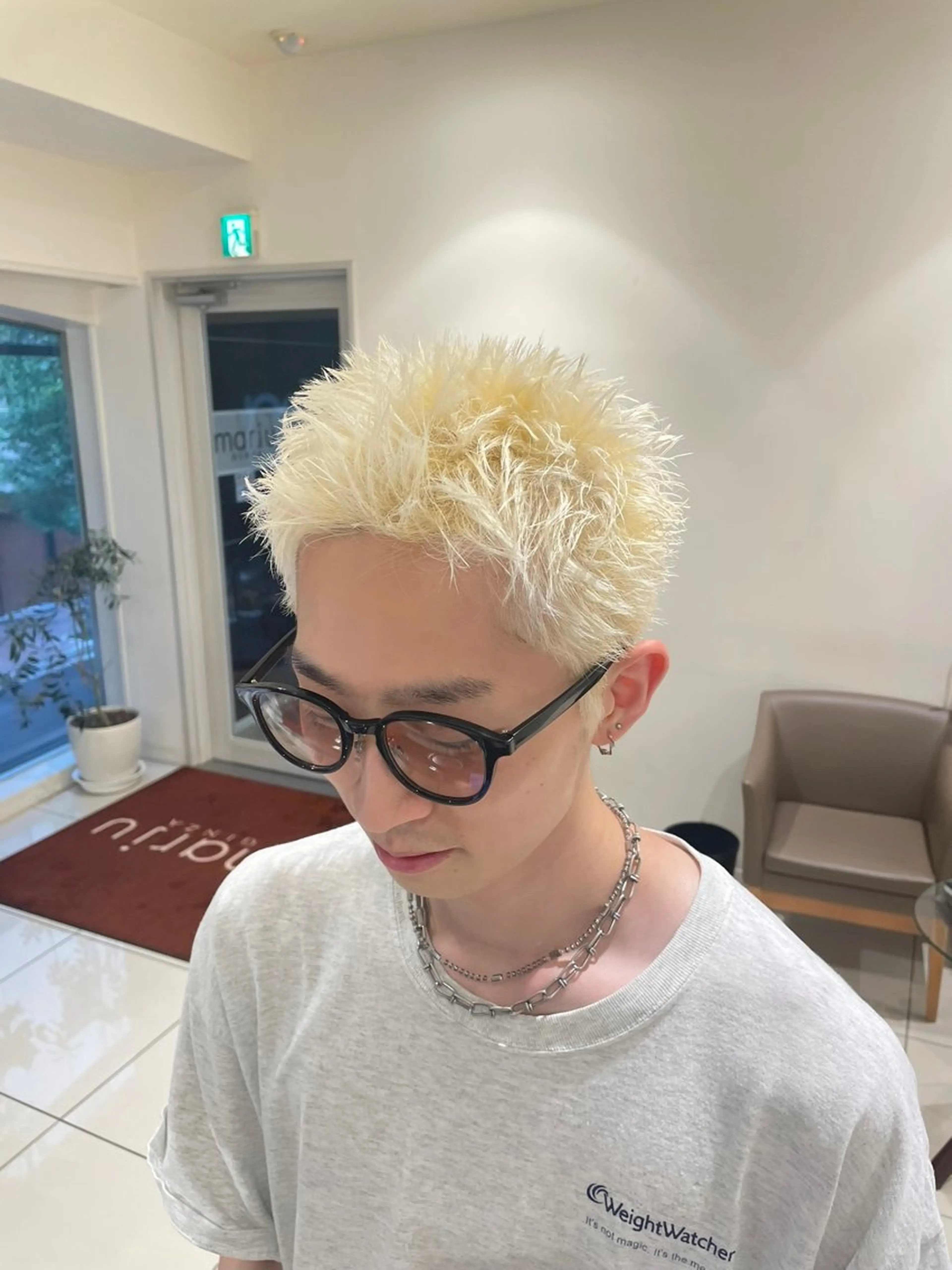 メンズ メンズハイトーン スパイキーショート カット トリートメント メンズ縮毛矯正 ブリーチカラー/まやのヘアスタイル