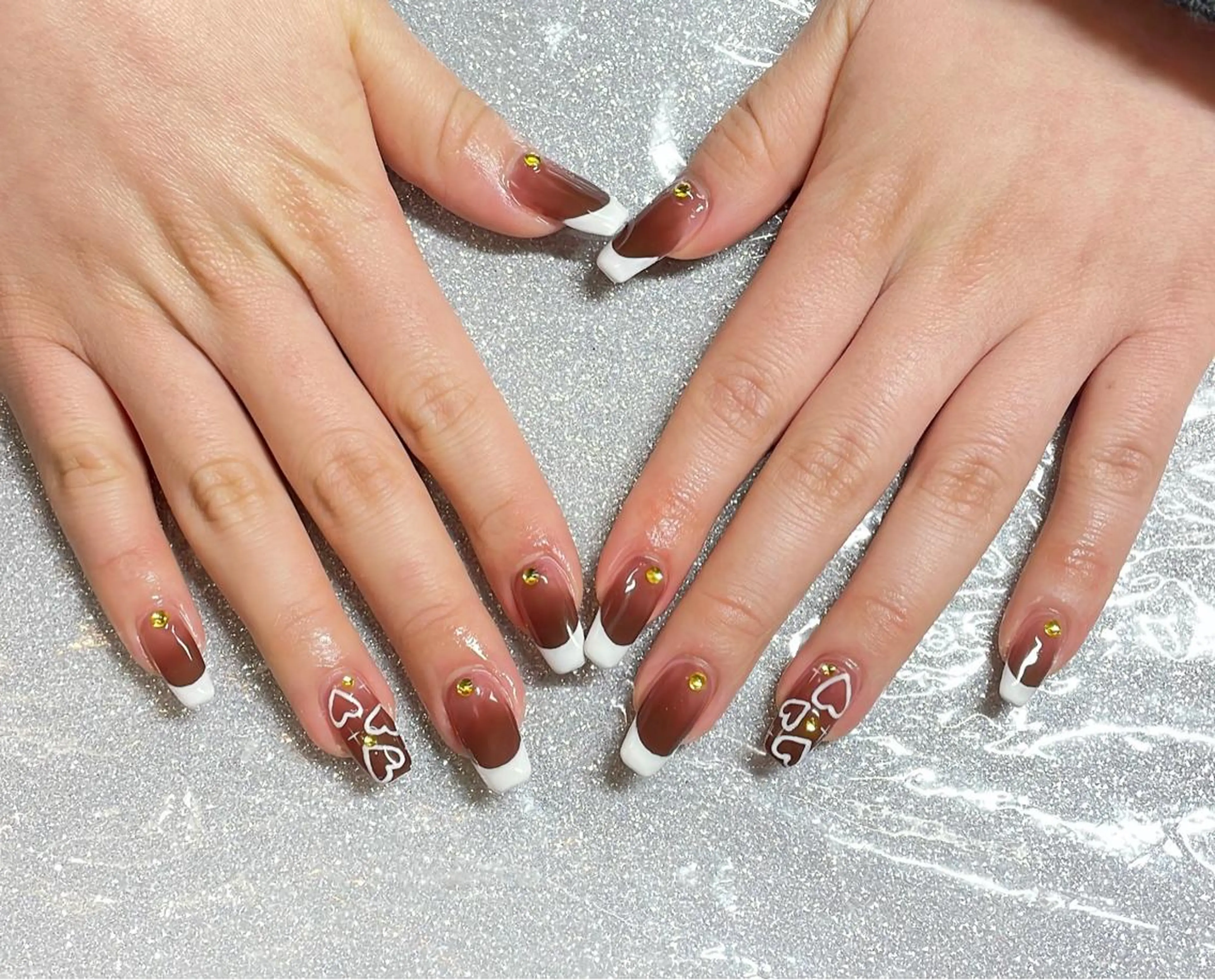 ネイル ハンドネイル VIERU 🌈🎀💖のネイルデザイン