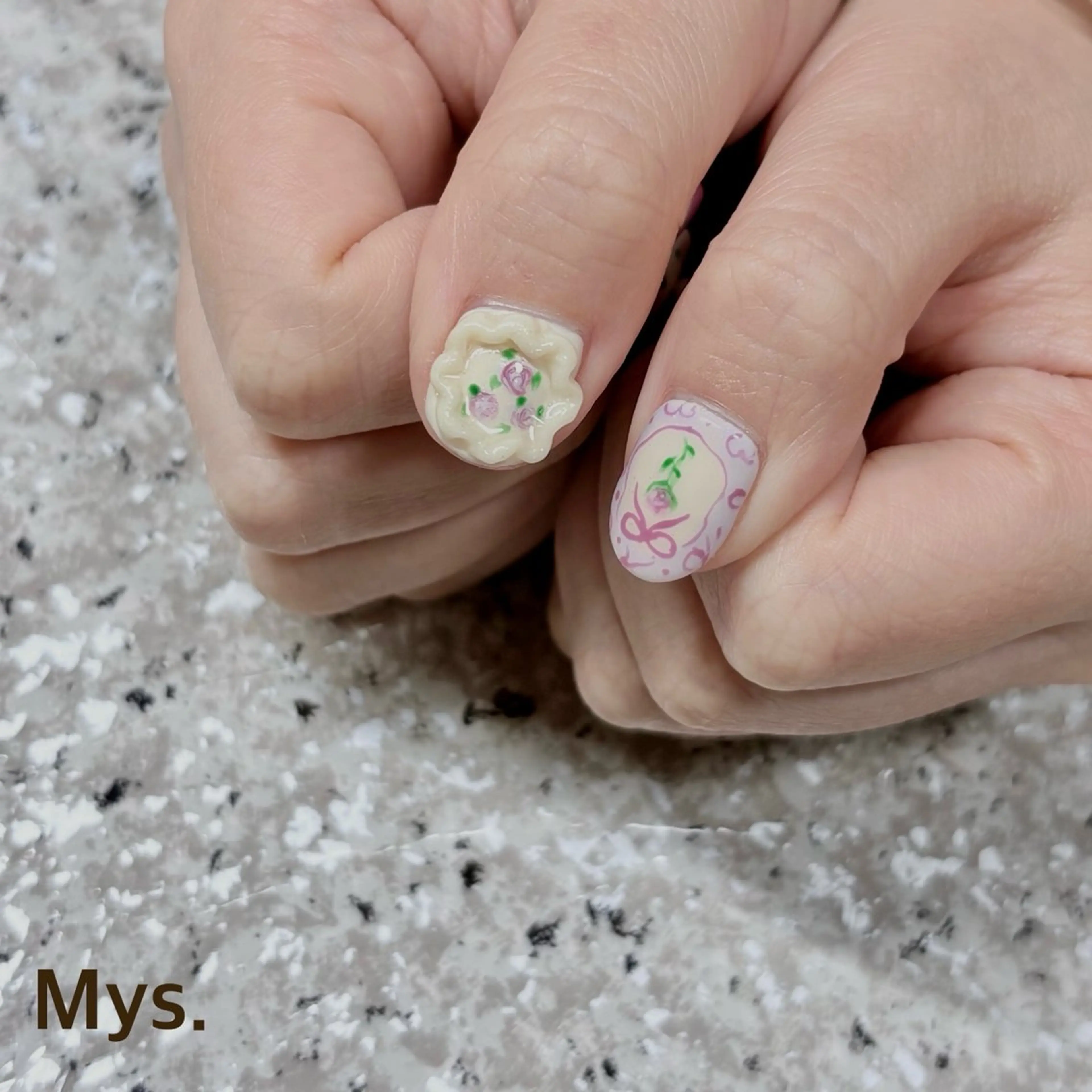 ネイル ハンドネイル Mys. 三上紗紀のネイルデザイン