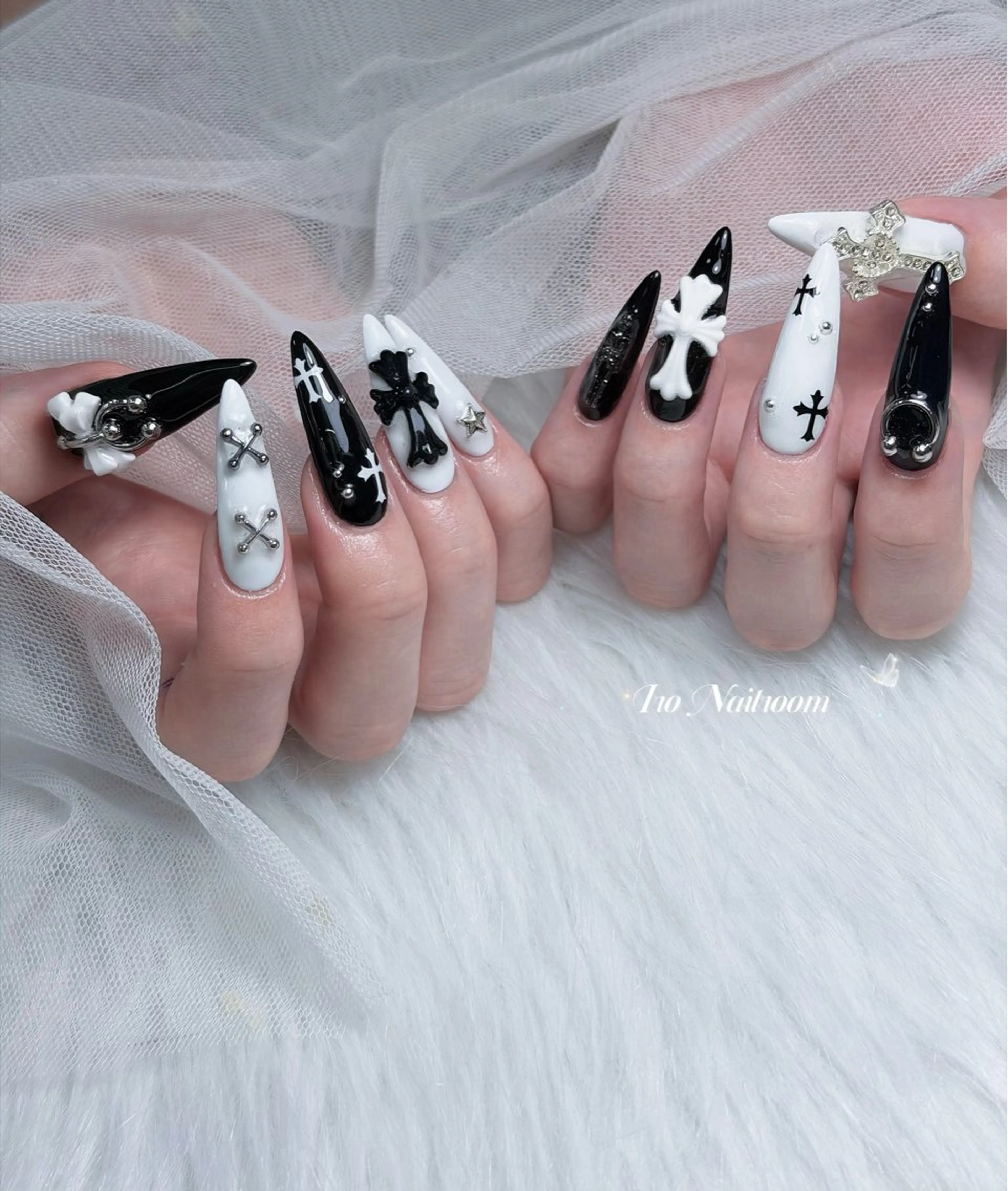 ネイル ハンドネイル IRO Nail Studioのネイルデザイン