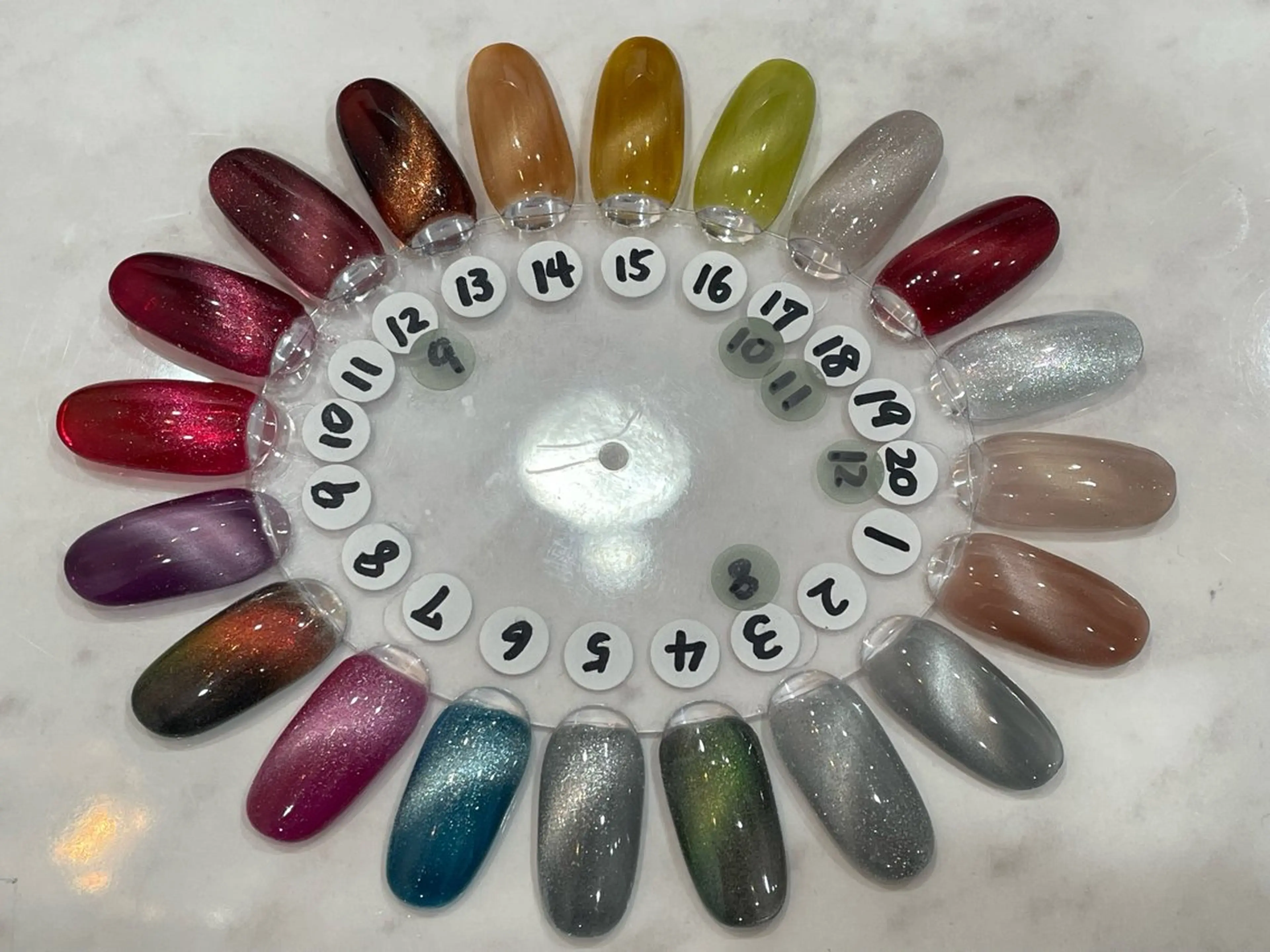 ネイル Fen Nail熱田 ・Mayukoのネイルデザイン