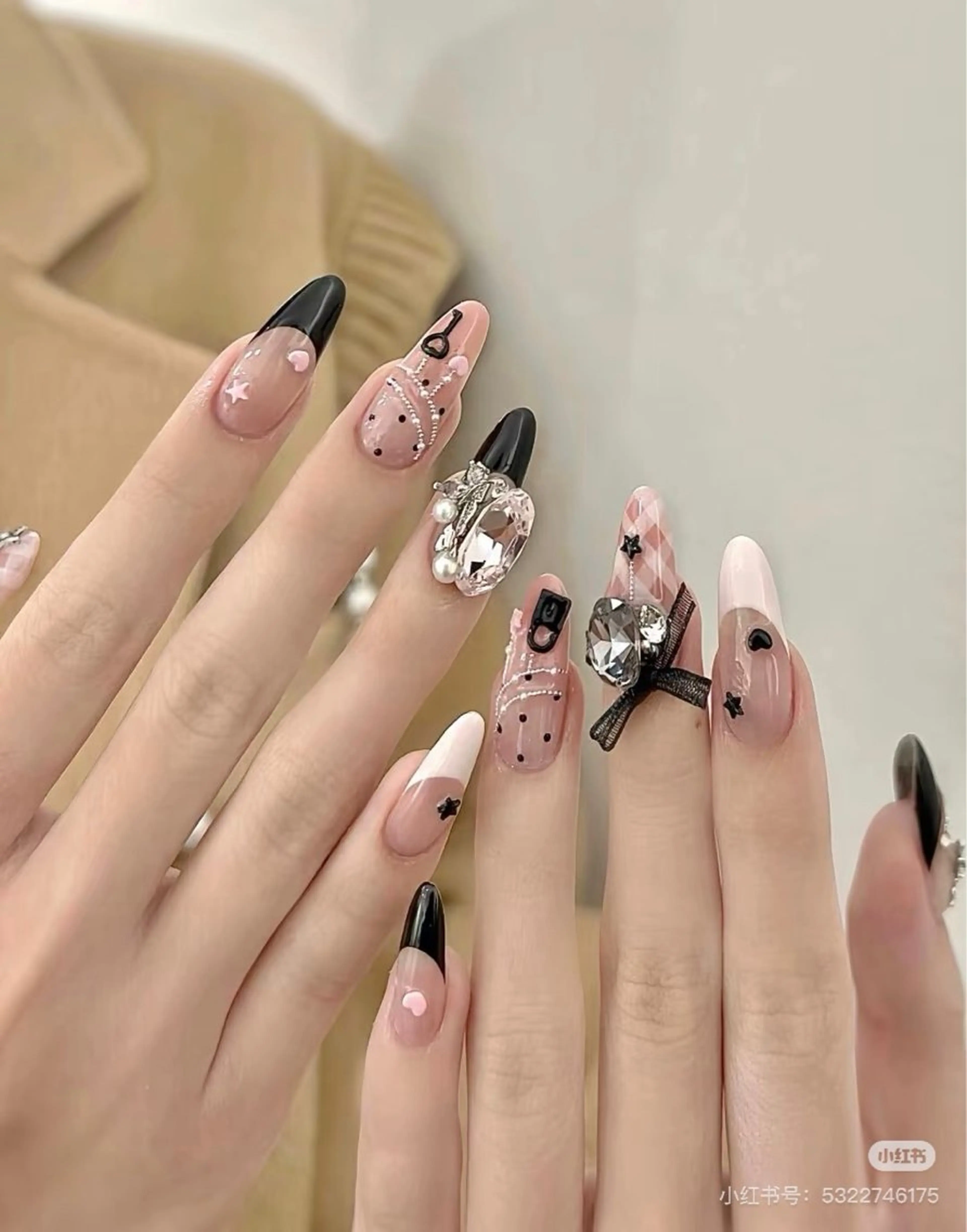 ネイル 成人式 ジェルネイル ロングネイル マグネットネイル 大理石ネイル(マーブル) ハンドネイル MoMoA Nail ネイル長さ出し専門店のネイルデザイン