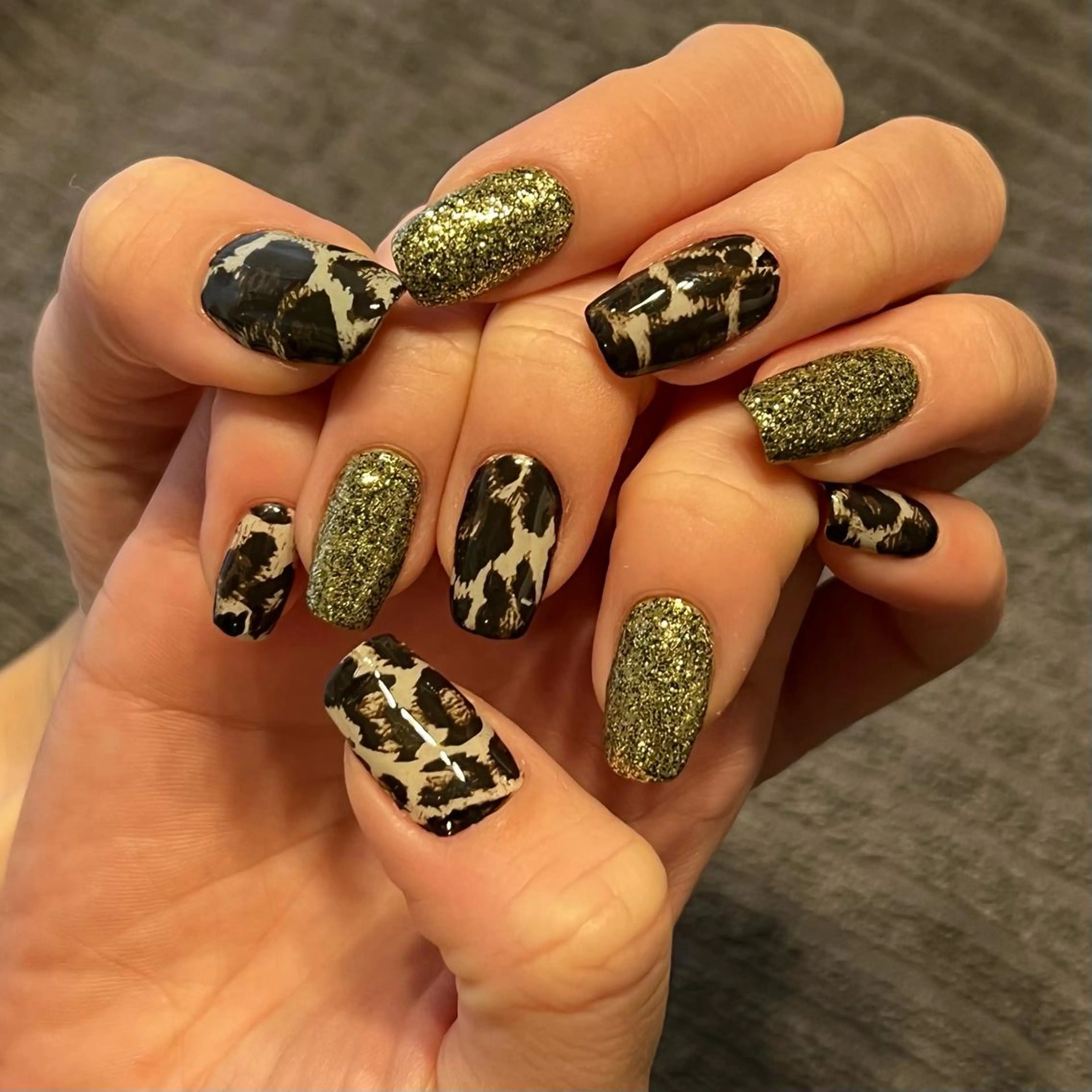 ネイル グリーン ラメ(グリッター) HENRIETTA NAILSALONのネイルデザイン