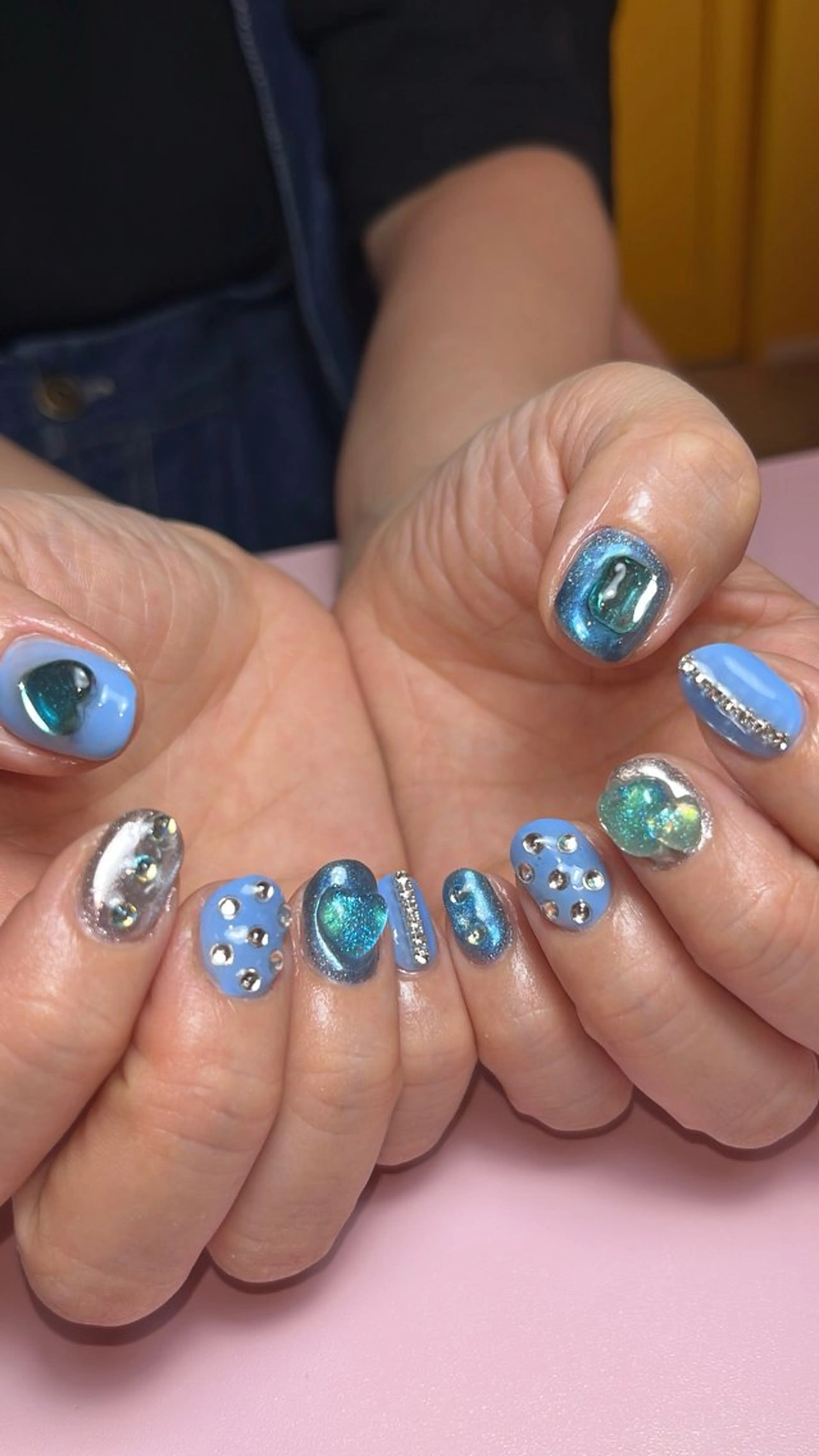 ネイル 持ち込み ハンドネイル ハンドケア ナツインフィニティ ネイルズ（なつ）のネイルデザイン