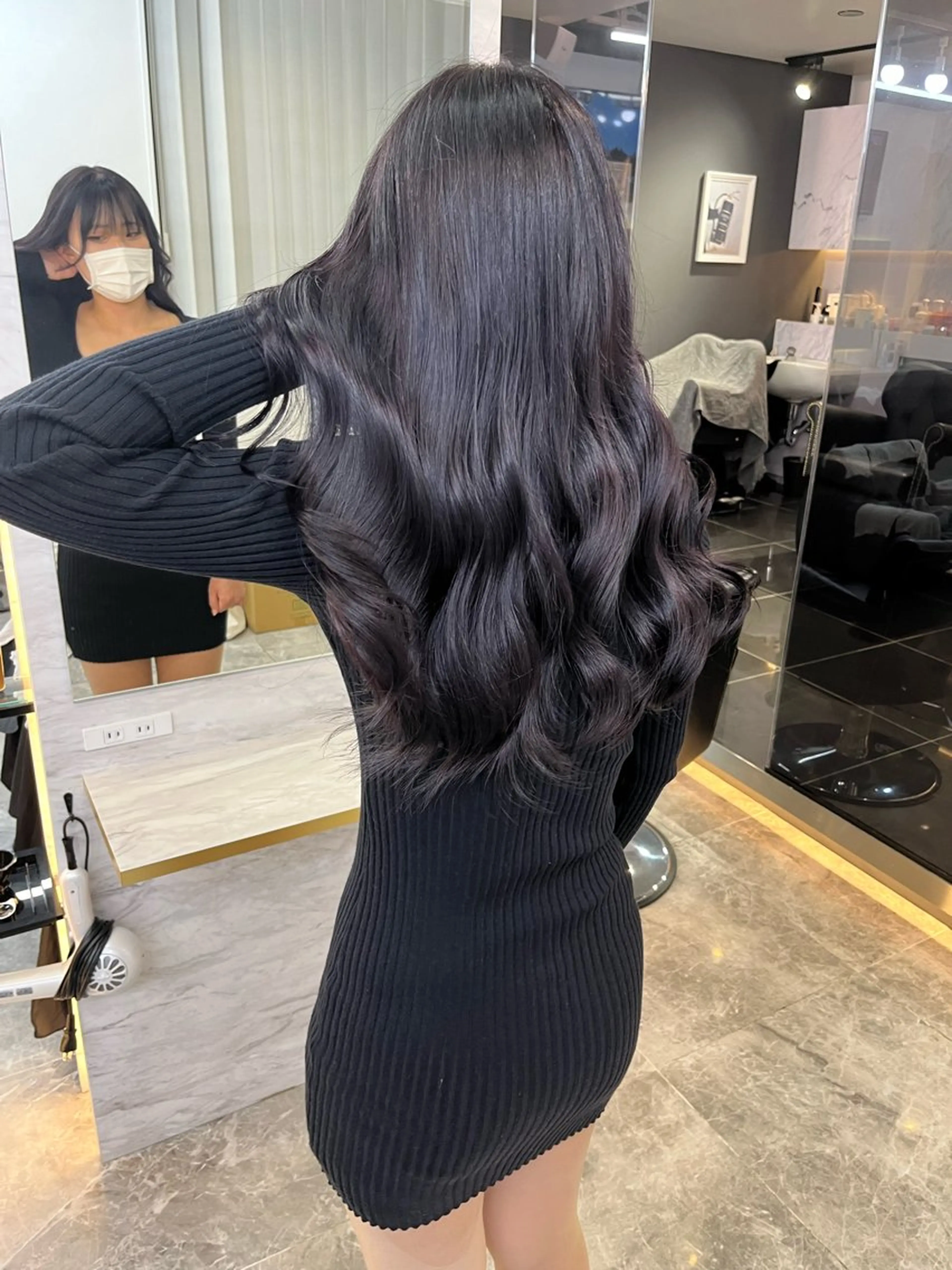 ミディアム カラー アッシュ レイヤーカット 小顔カット カット ヘアカラー トリートメント レイヤー似合わせ 透明感カラーりきやのヘアスタイル