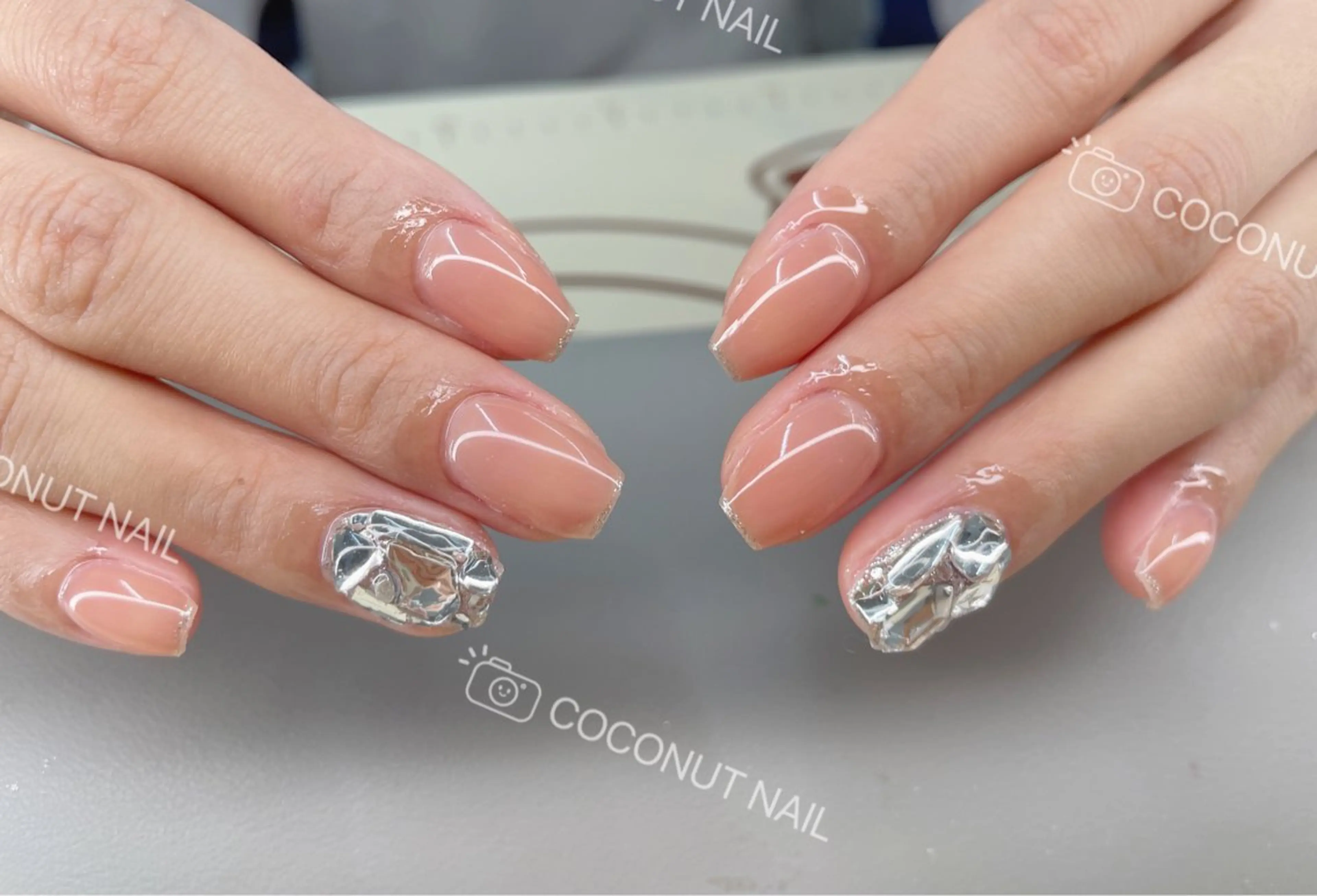 ネイル ハンドネイル 神田 ココナッツのネイルデザイン