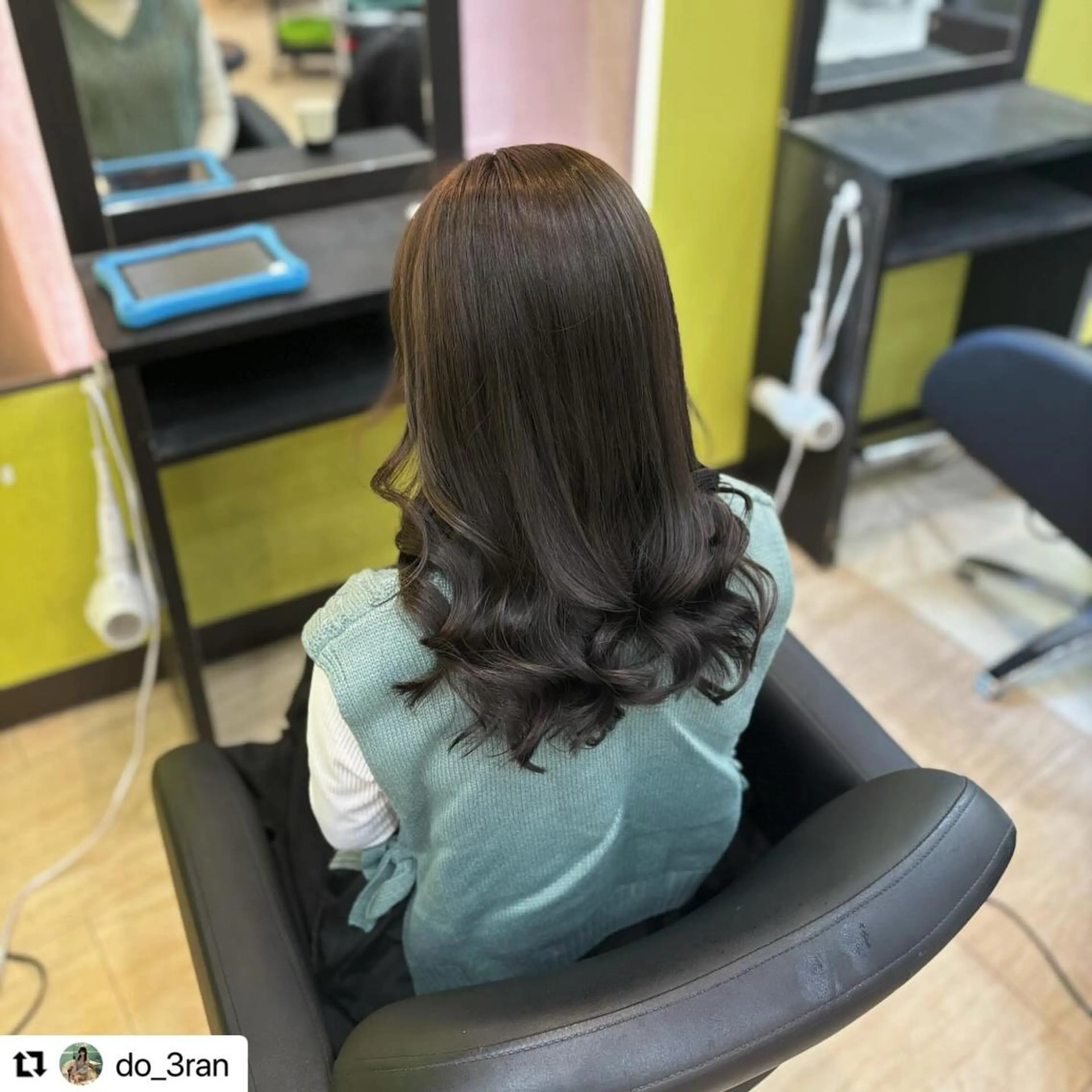 ロング カラー 似合わせカット 💖kellys green💖のヘアスタイル