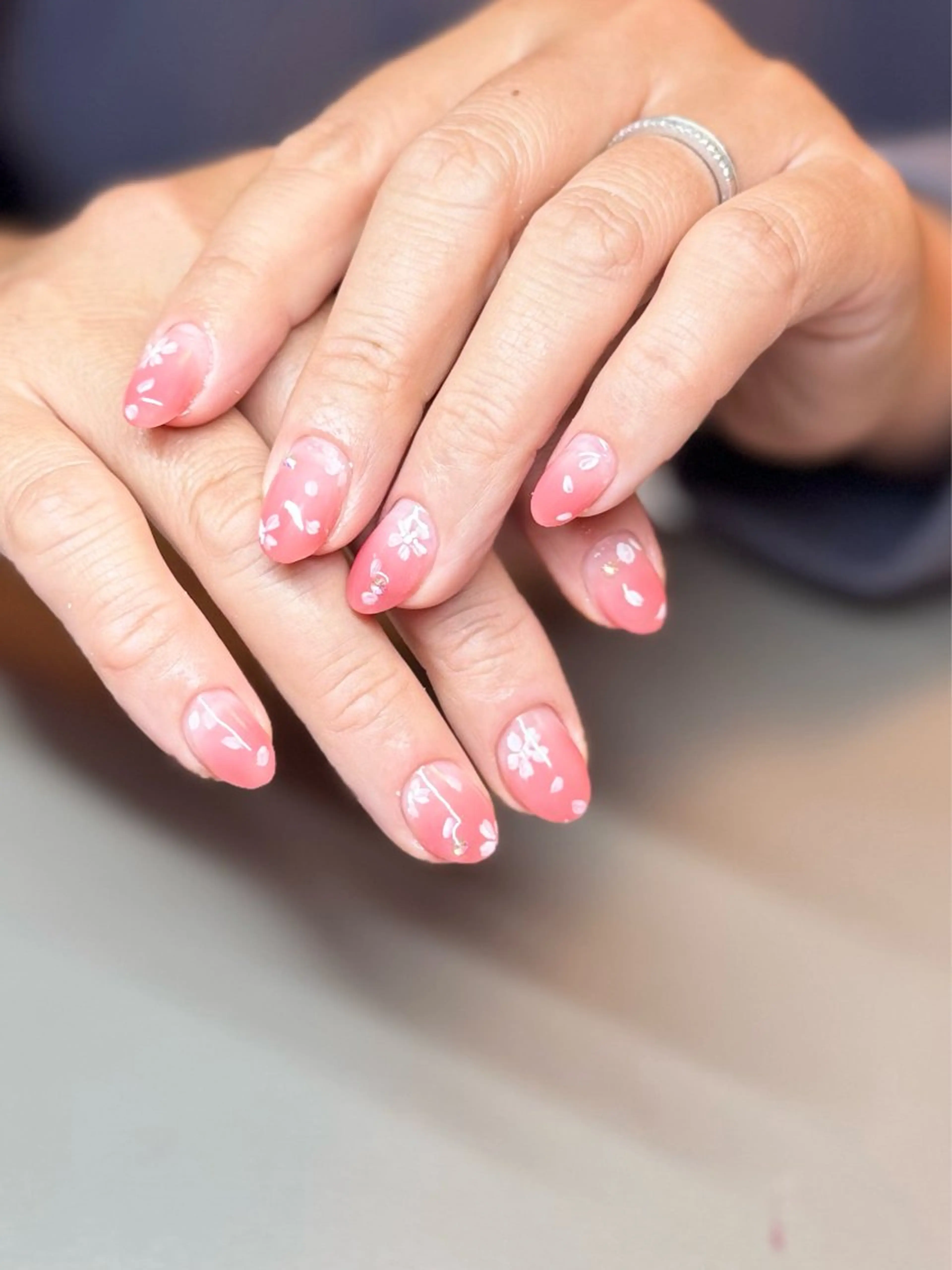 ネイル ハンドネイル ハンドケア 𝓝𝓪𝓲𝓻 𝓝𝓪𝓲𝓵のネイルデザイン