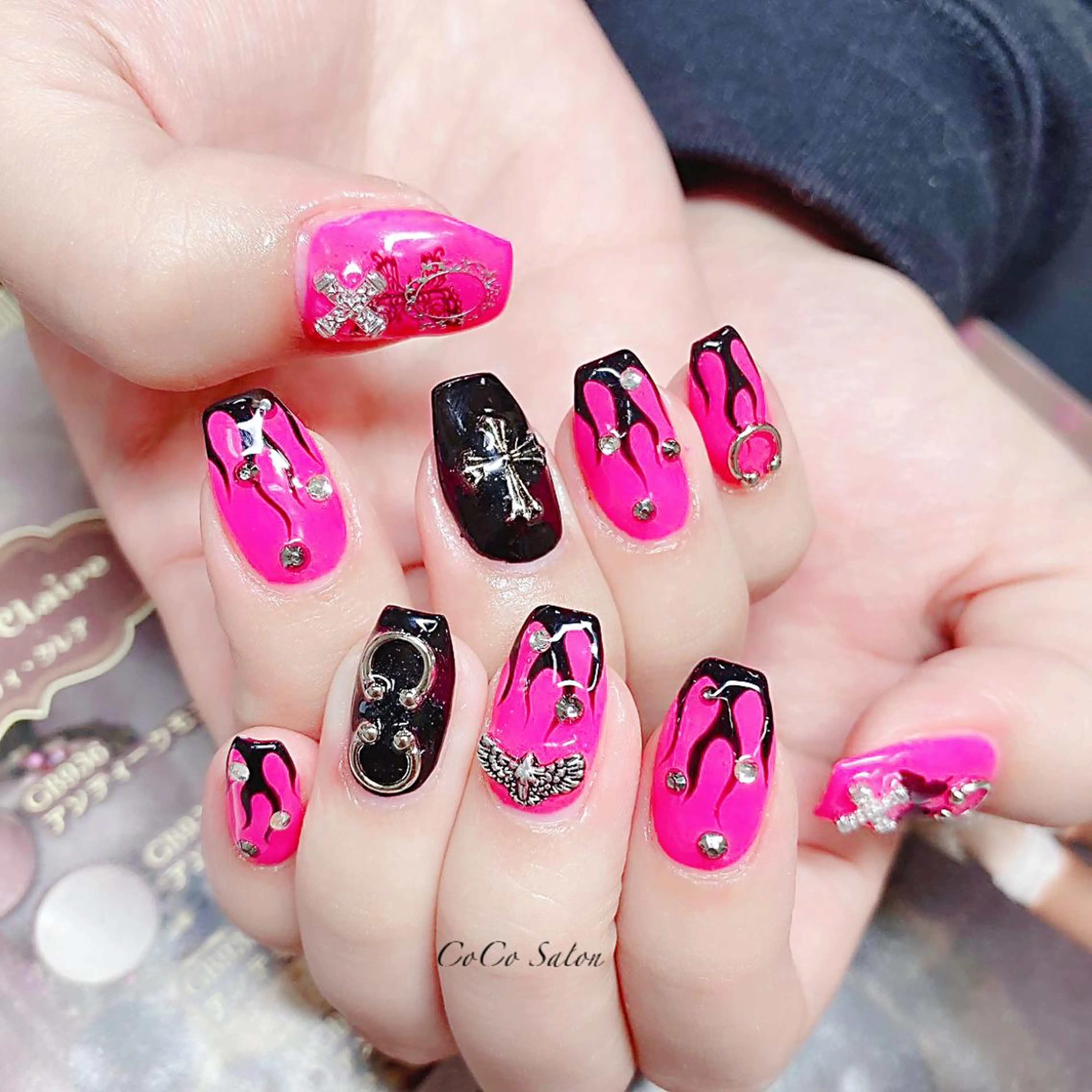 ネイル 長さ出し フレンチネイル ジェルネイル キラキラネイル 韓国ネイル CoCoSalon ネイル/まつ毛予約のネイルデザイン