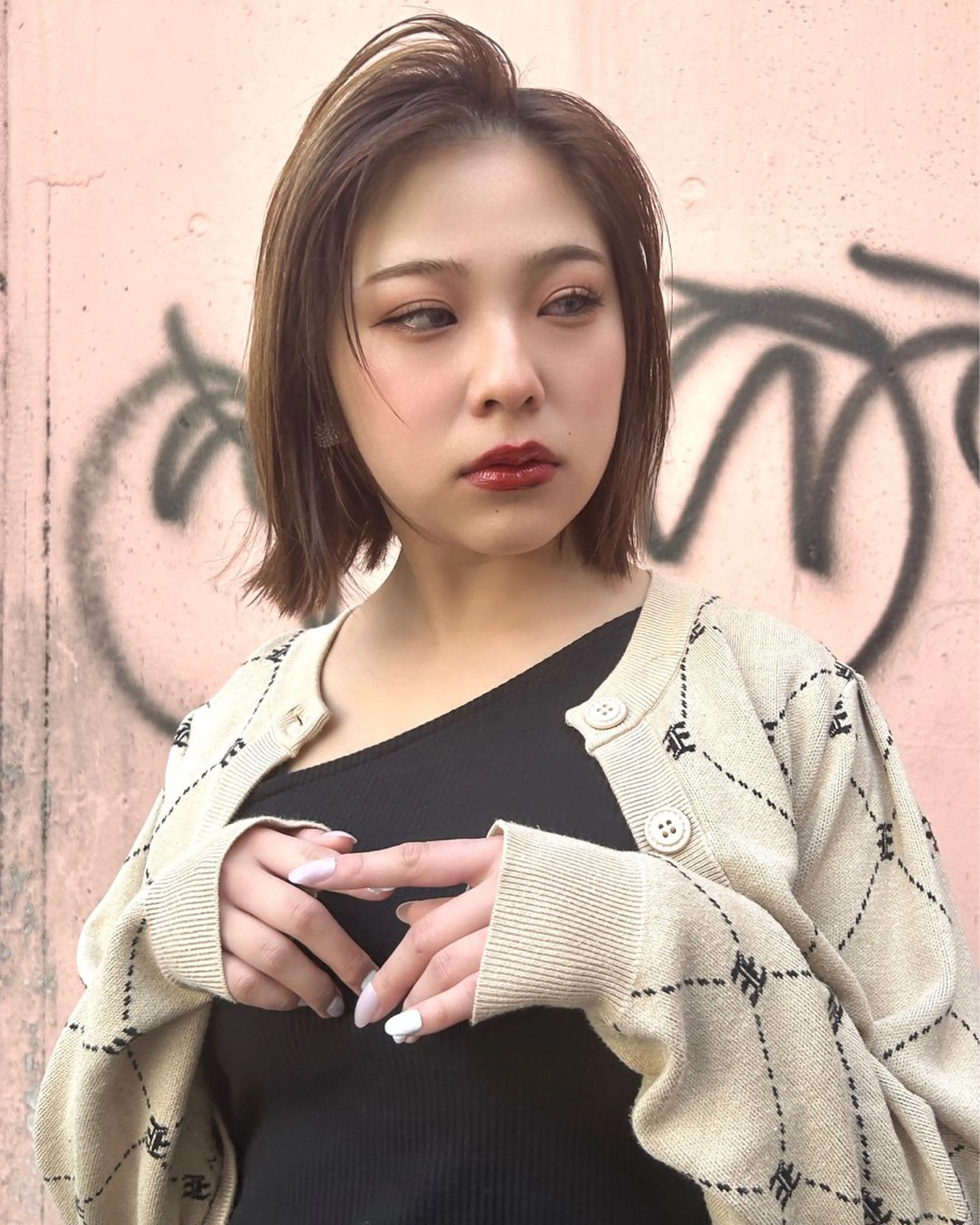 ロング カラー ブリーチ 透明感カラー ブリーチなしカラー オリーブカラー 韓国風ヘア 韓国ヘア×レイヤー カット/上田丈也のヘアスタイル