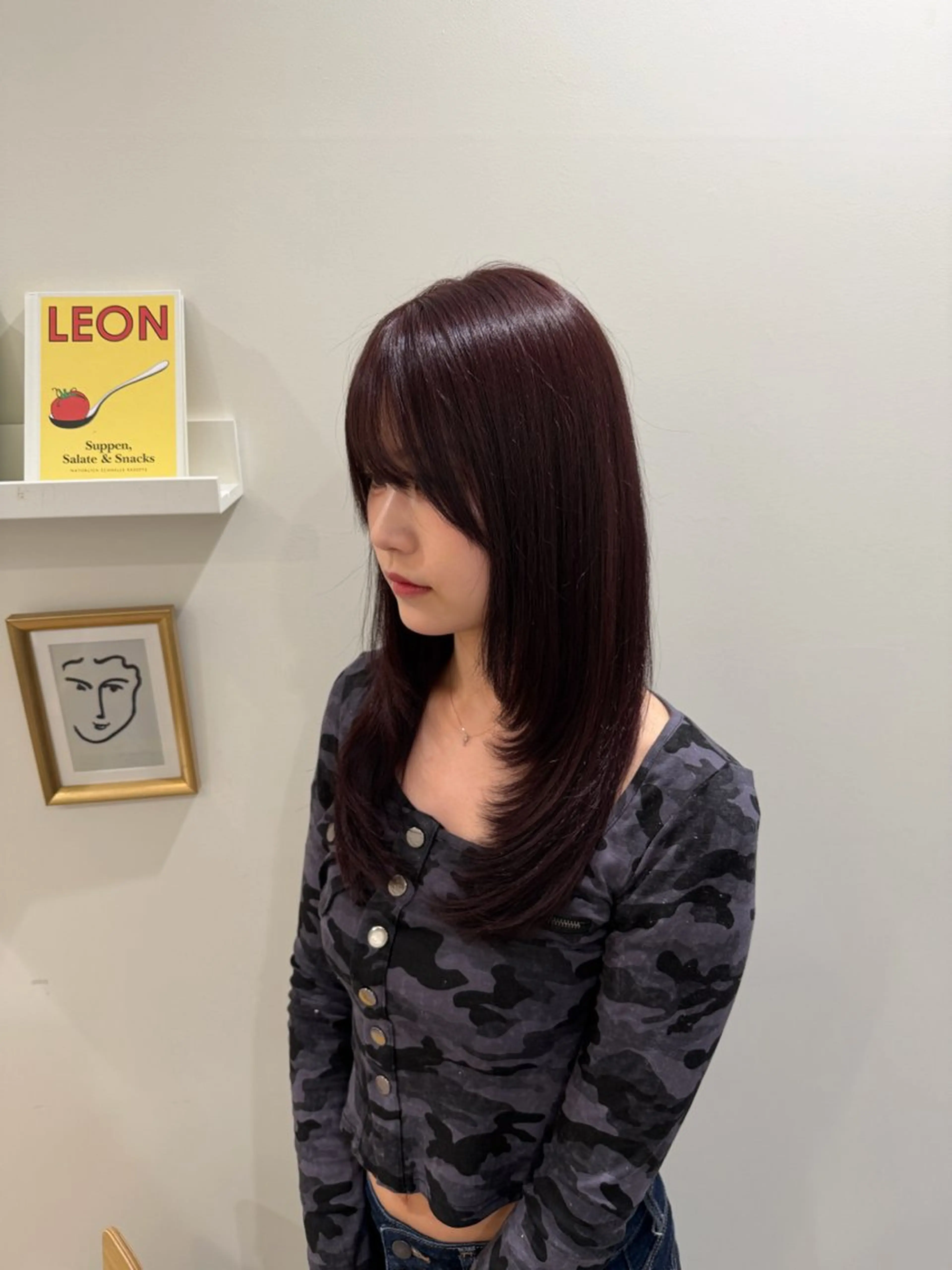 ミディアム 村中 玲那のヘアスタイル