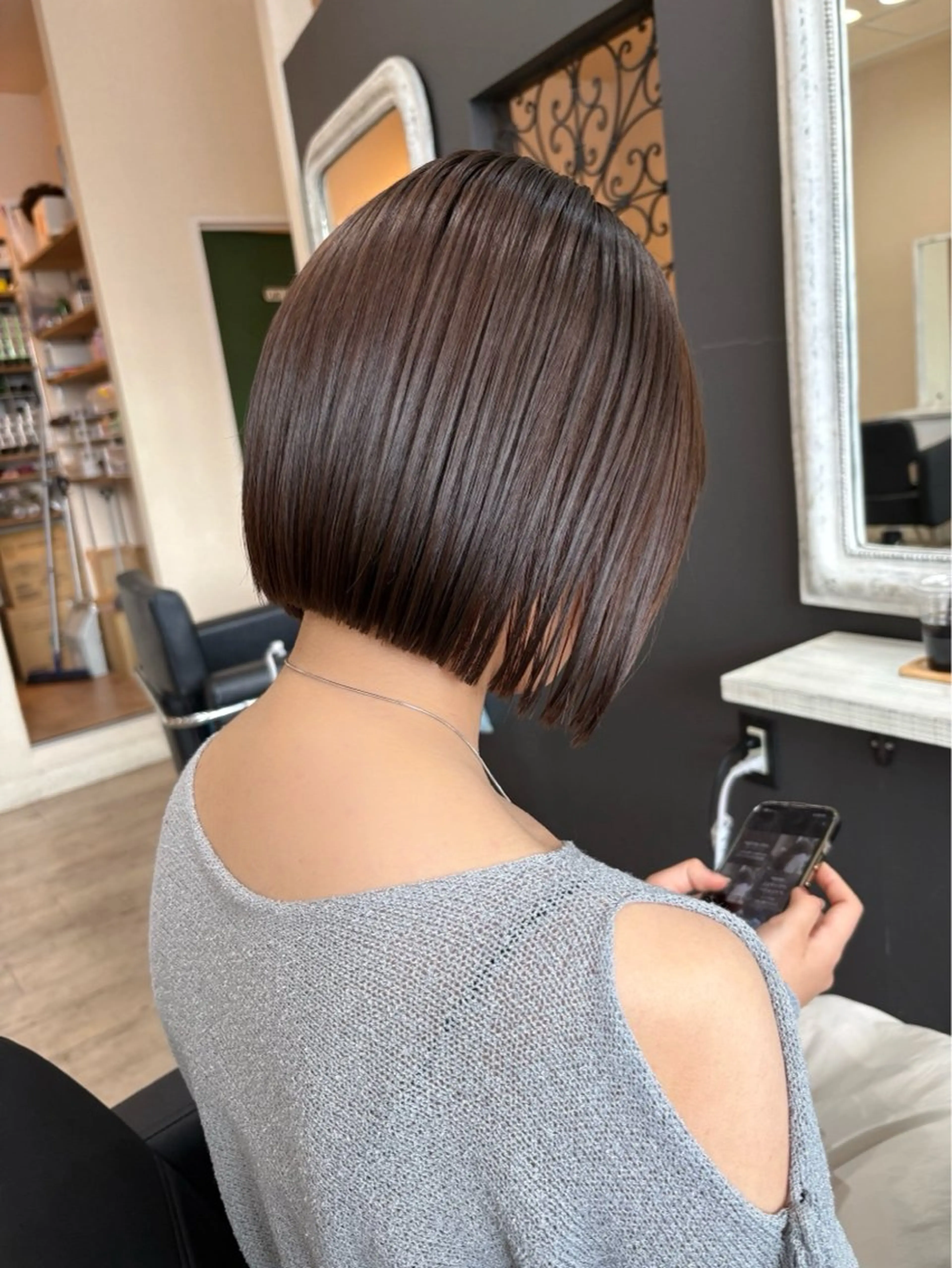 ショート カラー YURA hairのヘアスタイル