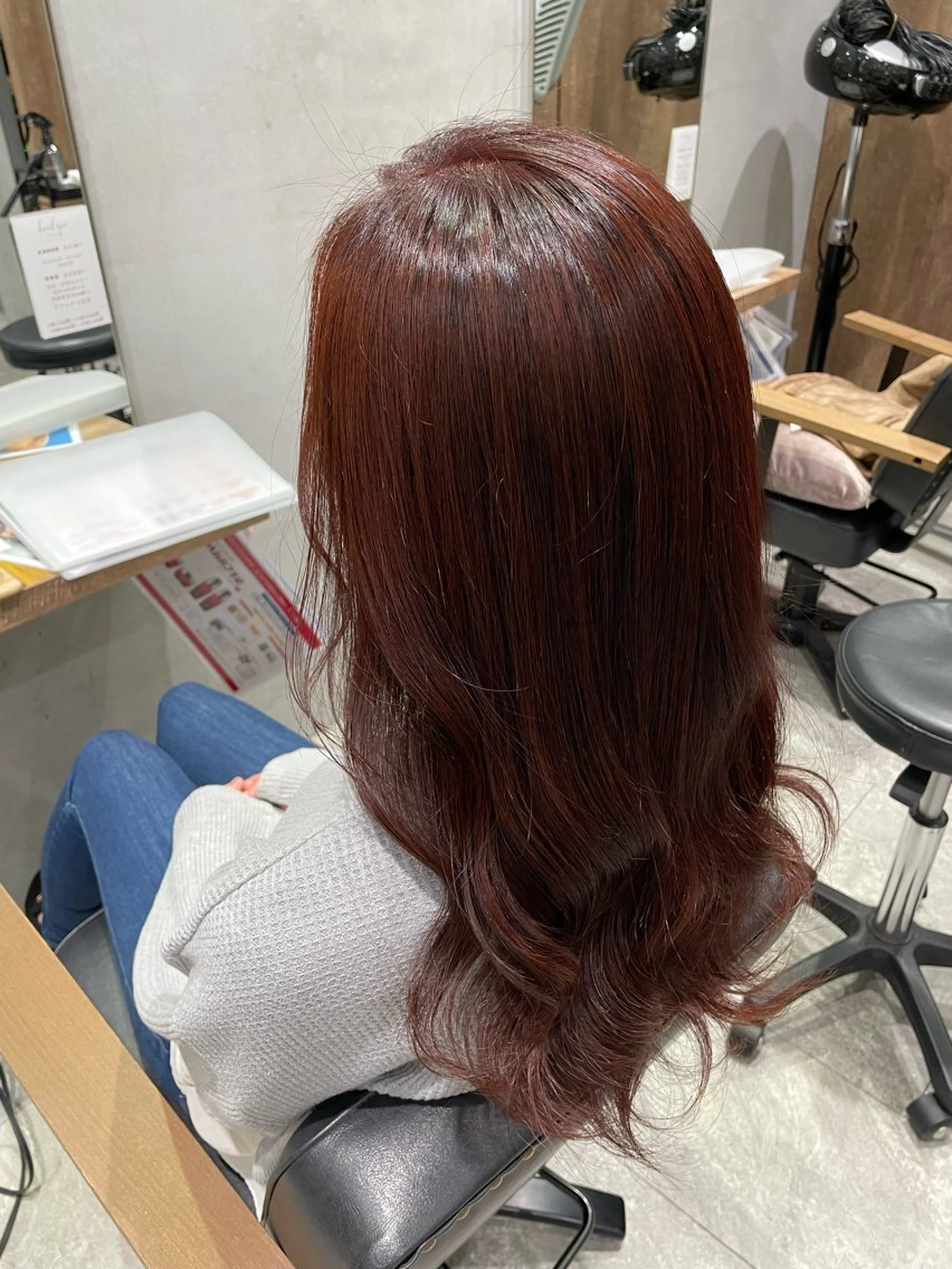 ロング カラー 石垣 凜のヘアスタイル