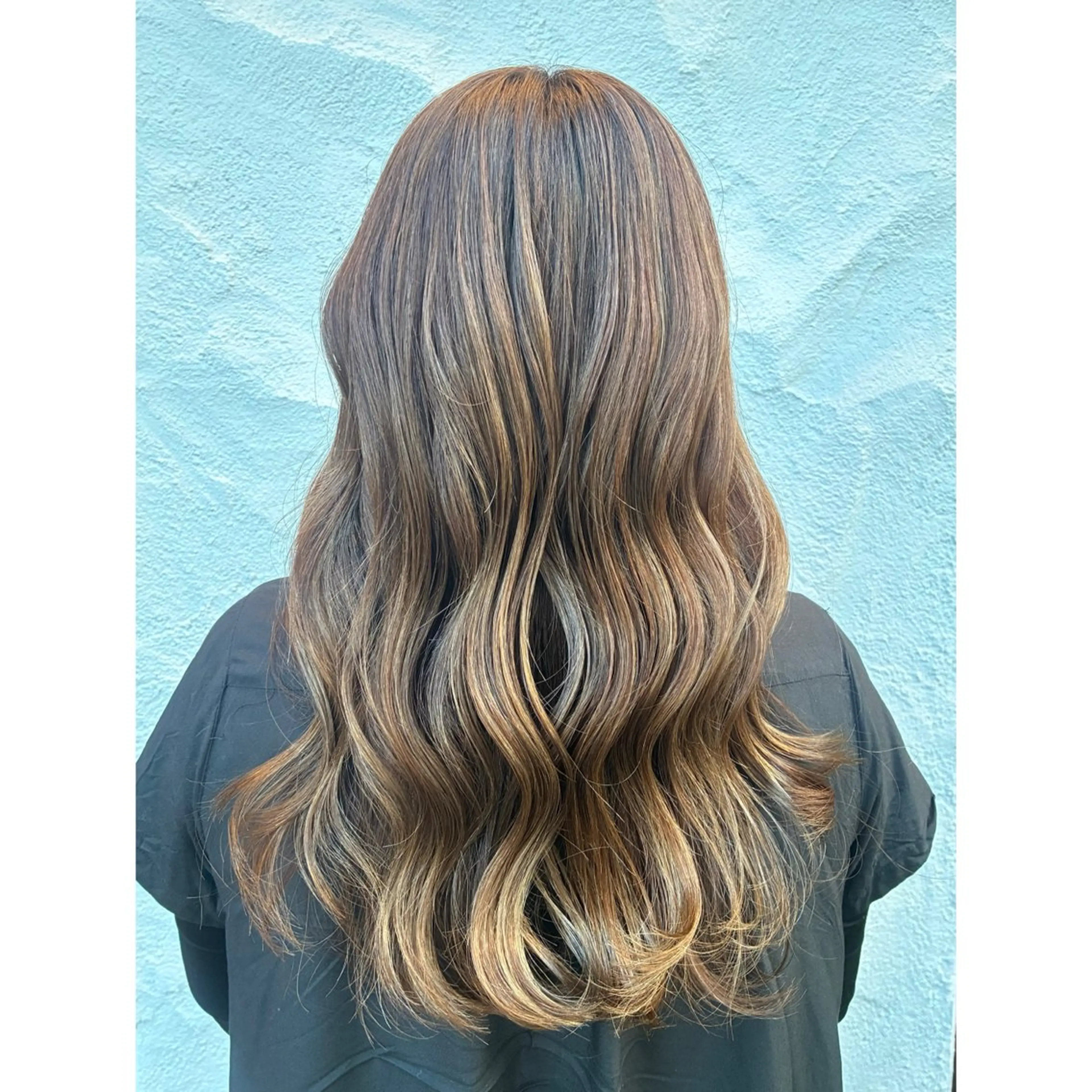 ロング 🪞Kana｜透明感 カラー × 髪質改善のヘアスタイル