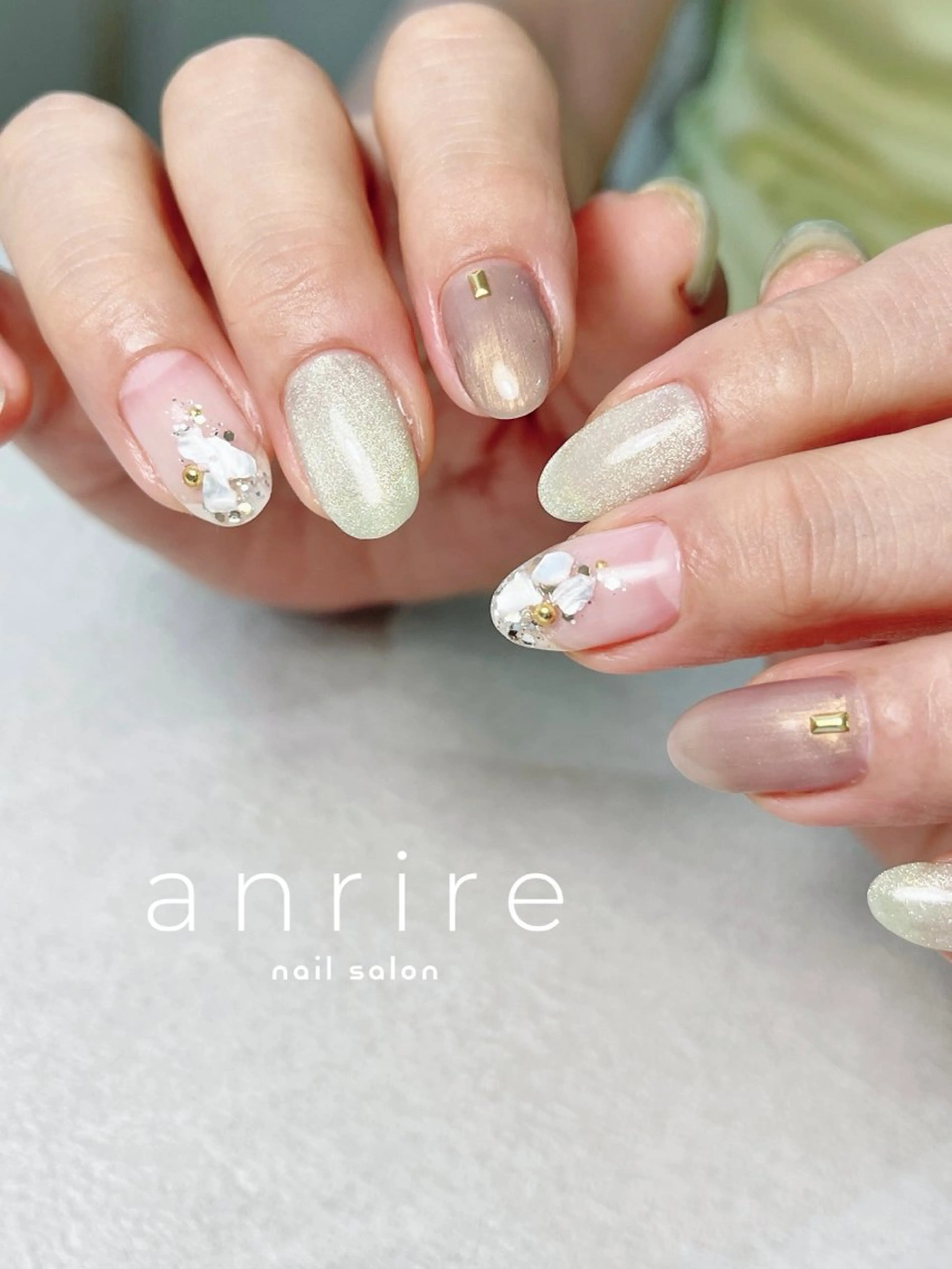 ネイル アートネイル ブラウン ジェルネイル グリーン キラキラネイル ハンドネイル nailsalon anrireのネイルデザイン