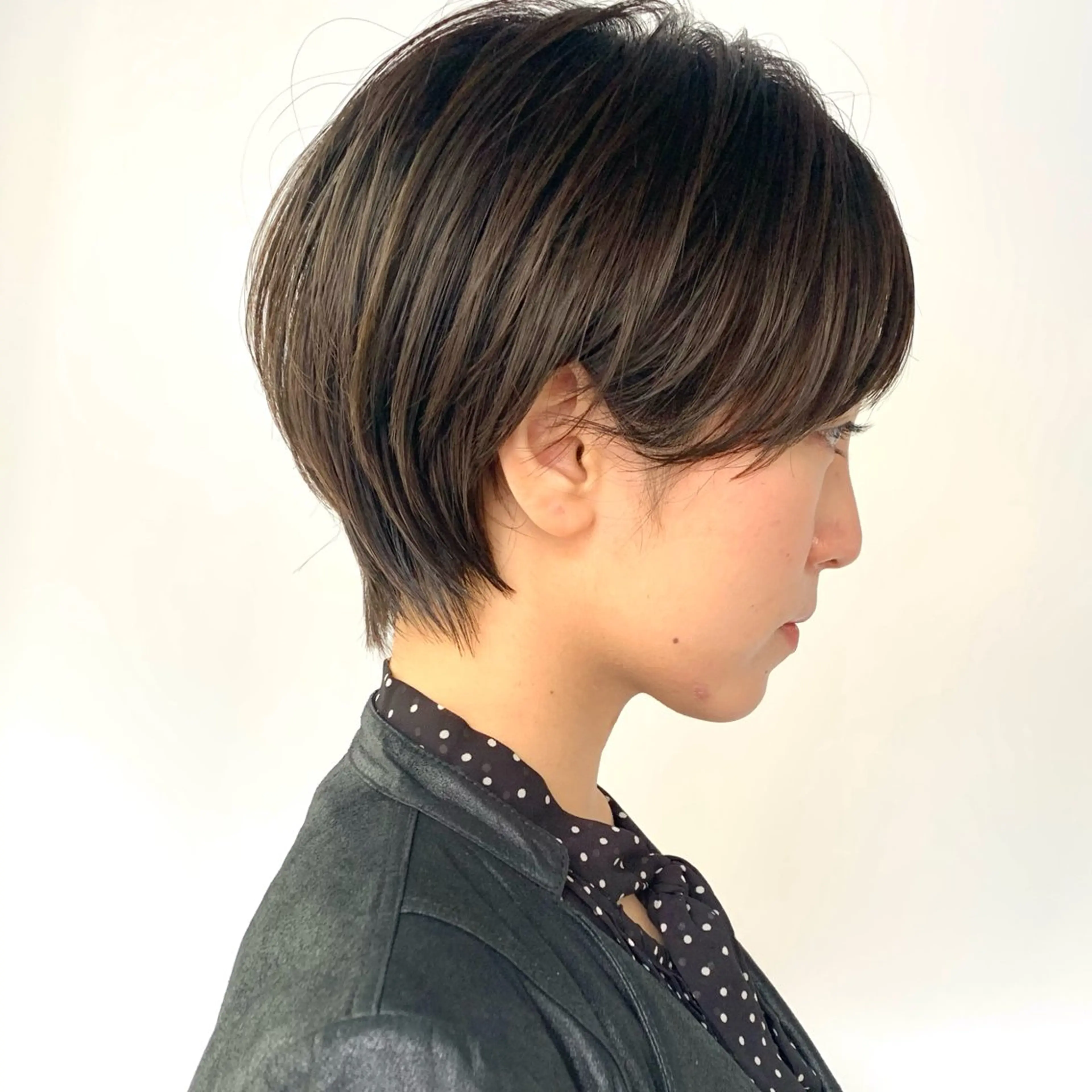ショート カット ✂️大人のデザイン vivid✂️のヘアスタイル