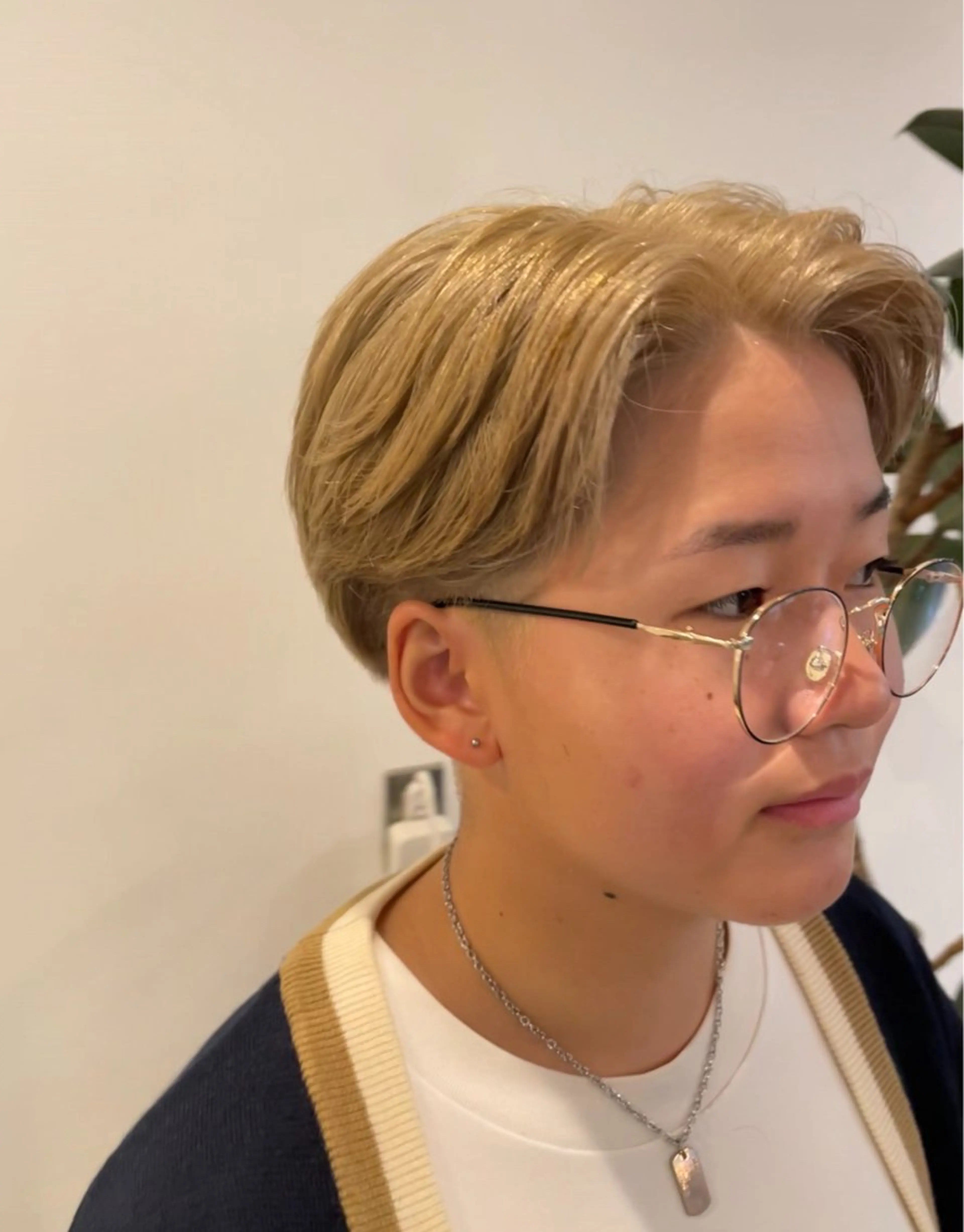 ショート カラー ヘアカラー トリートメント MATSURI BASE.AWAJIのヘアスタイル