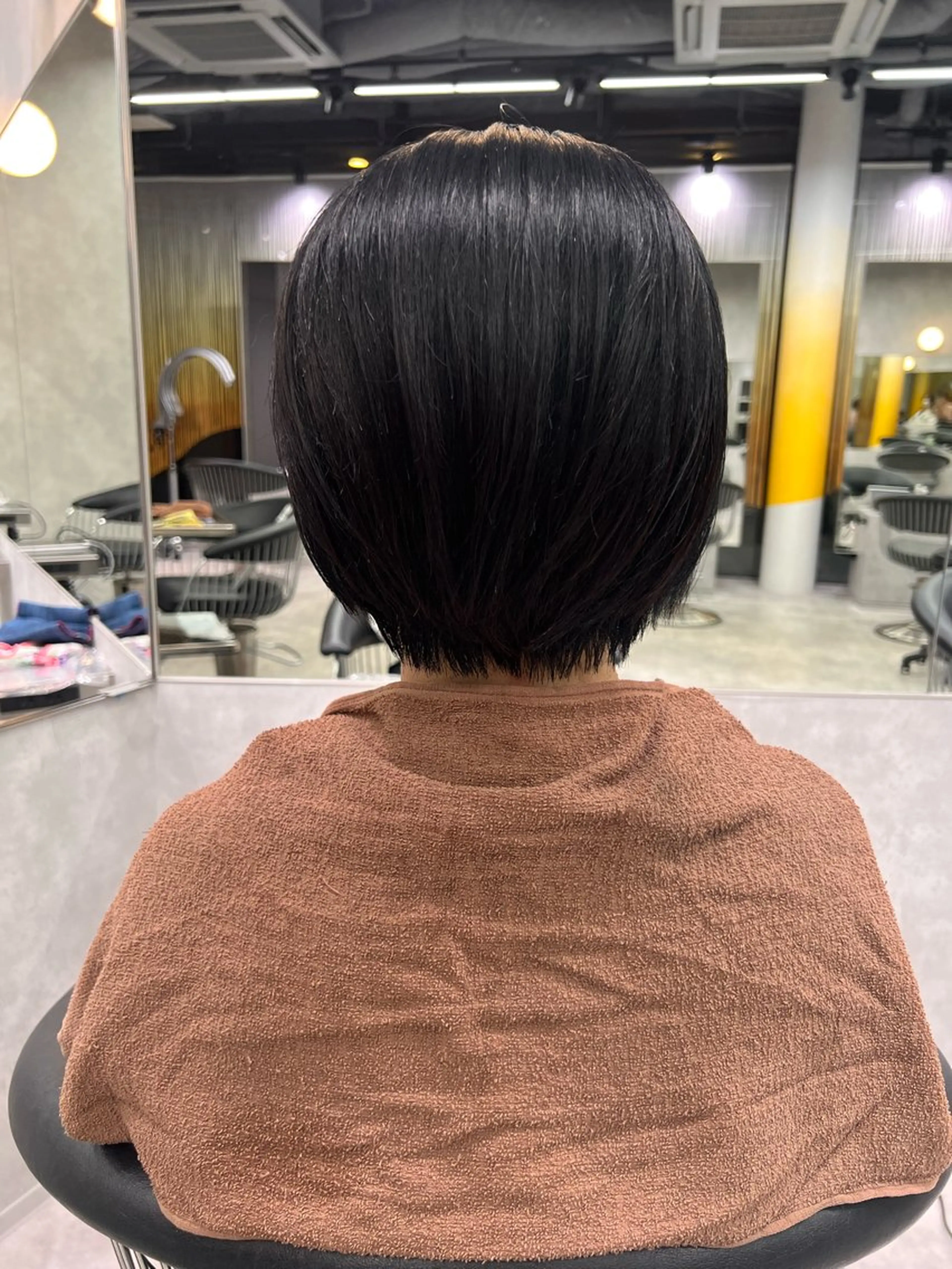 ショート ショートボブ ボブ ショートヘア 上田 エミのヘアスタイル