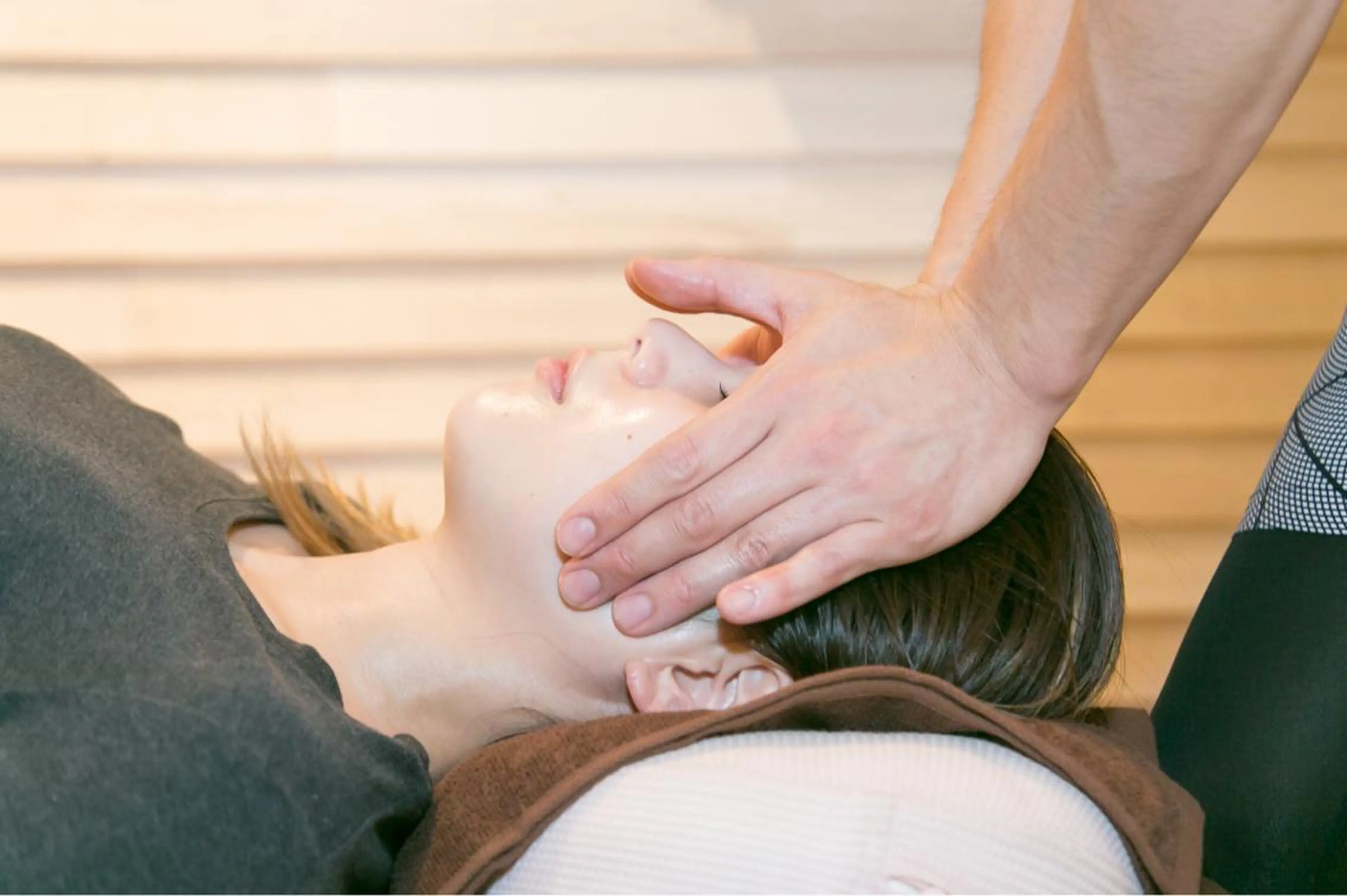 目黒/小顔/骨盤/ 美容鍼/美顔鍼/小林のエステ・リラクイメージ