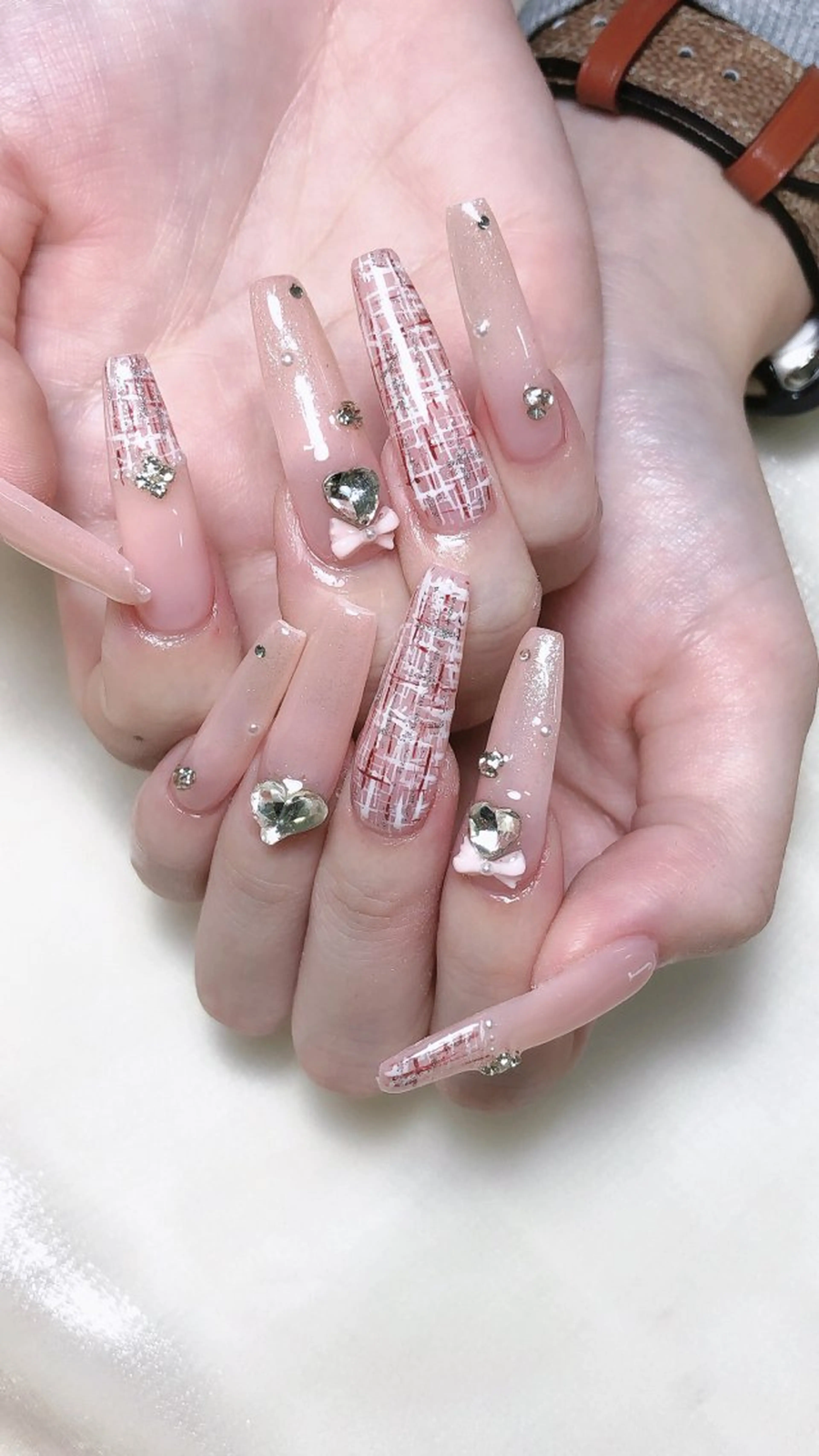 ネイル ハンドネイル LR.ONE ヨウのネイルデザイン