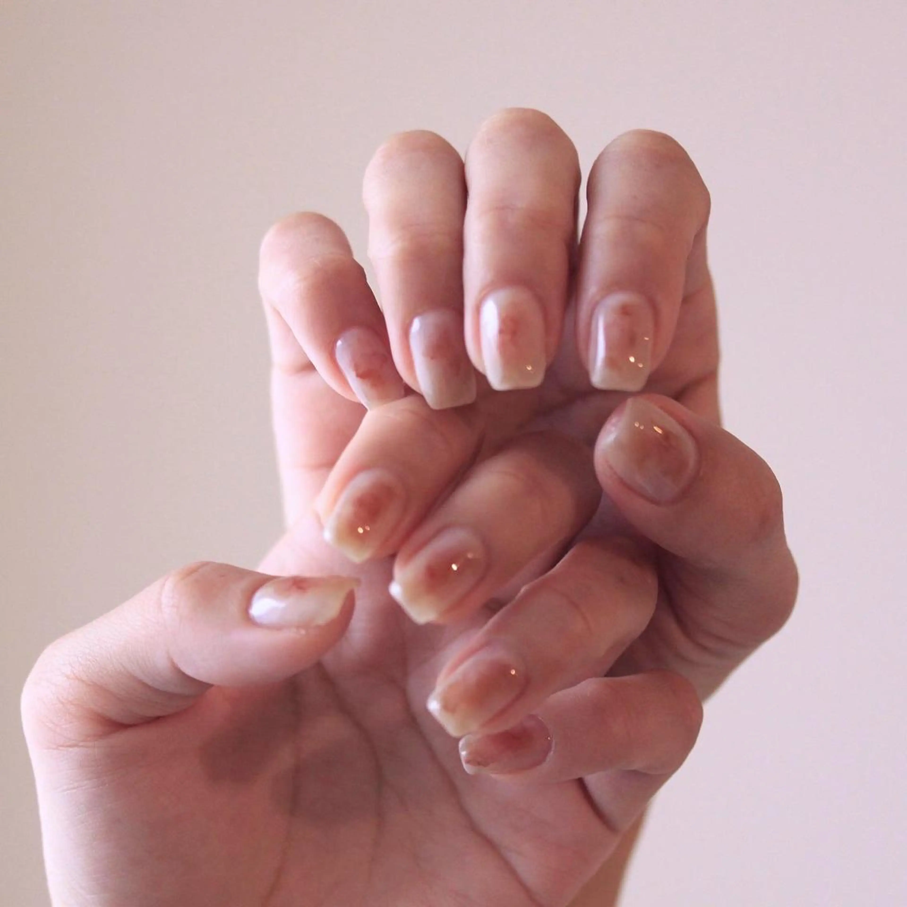 ネイル ブラウン ハンドネイル Elio所属・Elio 国泰寺のネイルデザイン