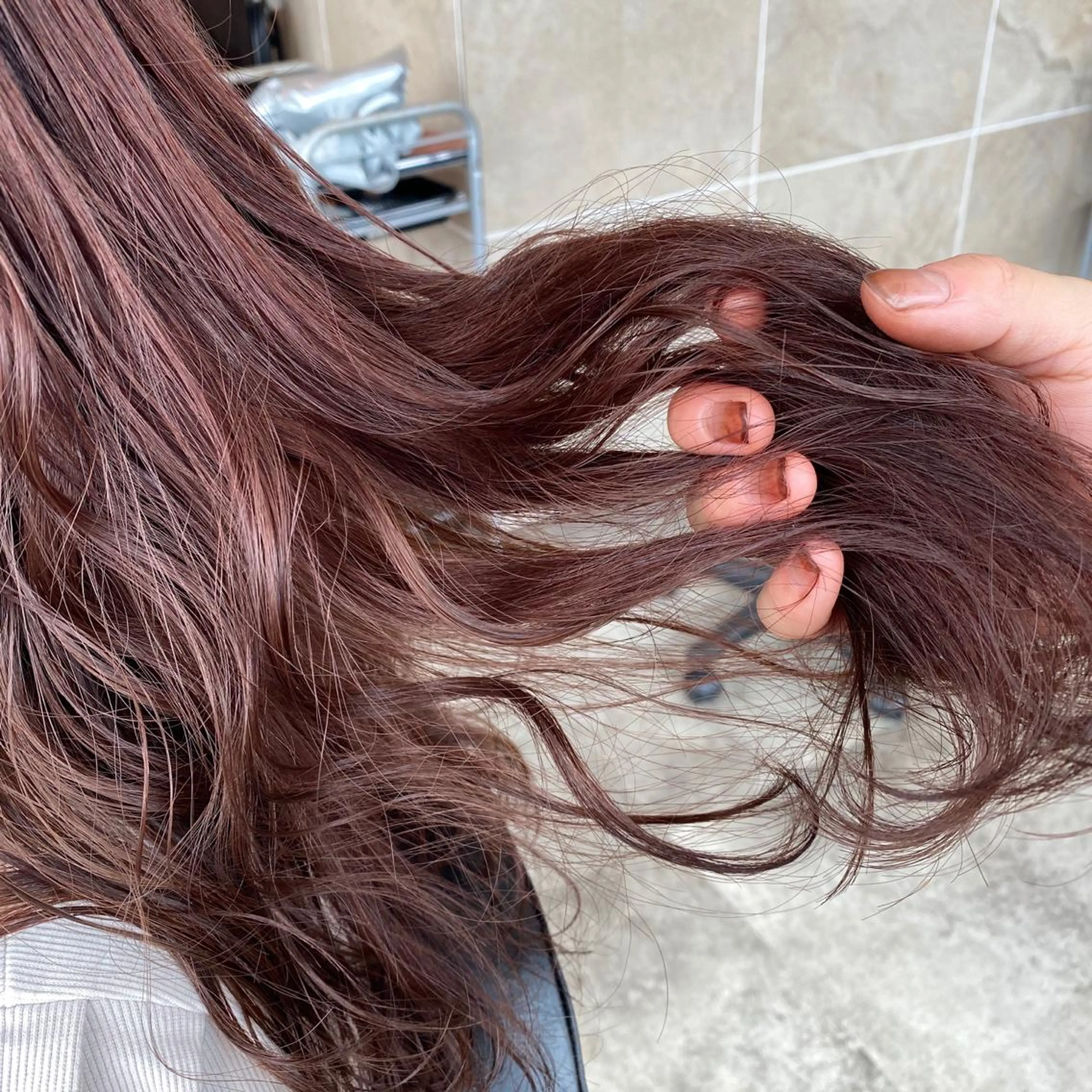 ミディアム 今井 悠菜のヘアスタイル