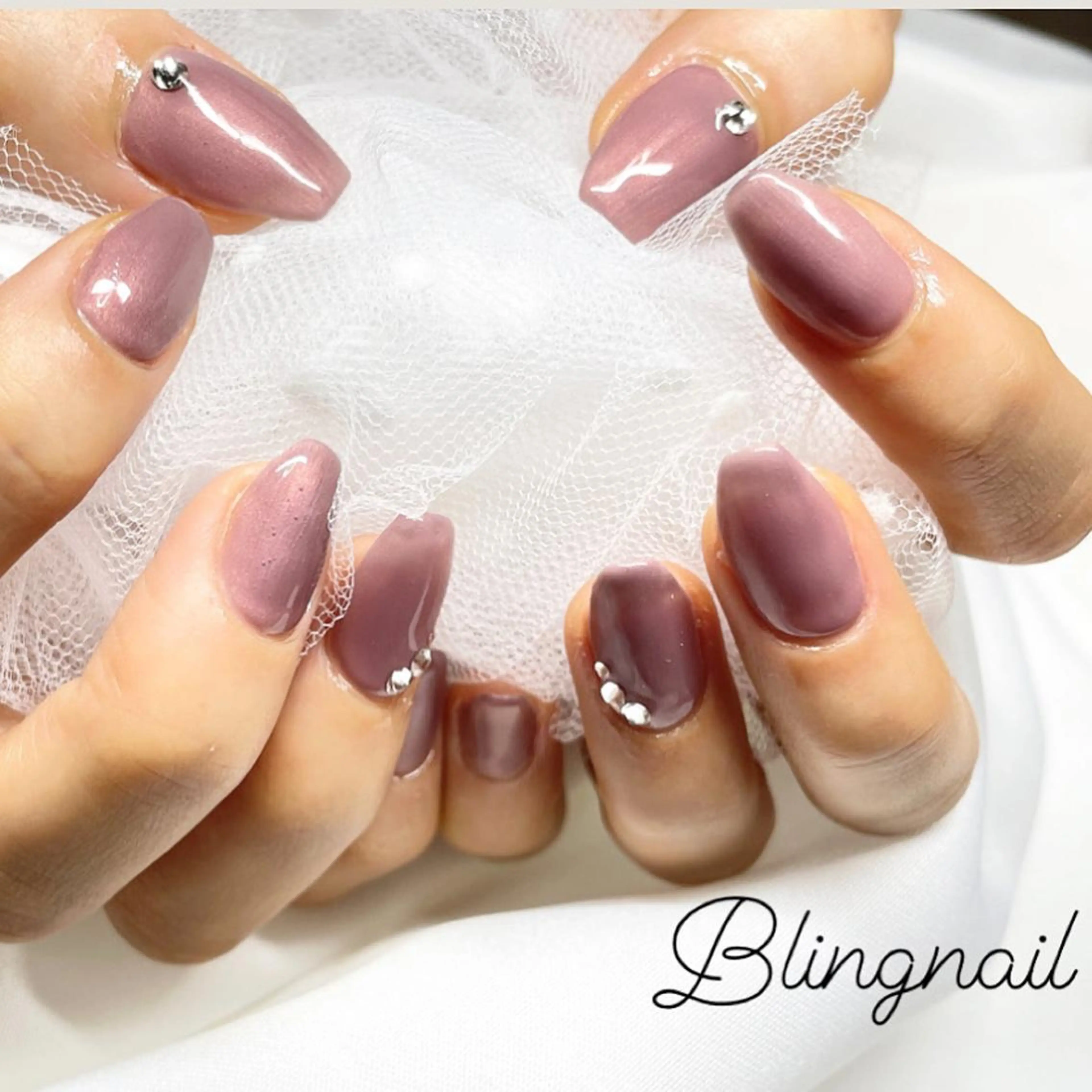 ネイル 23時まで❤︎韓国、 ワンホンネイルのネイルデザイン