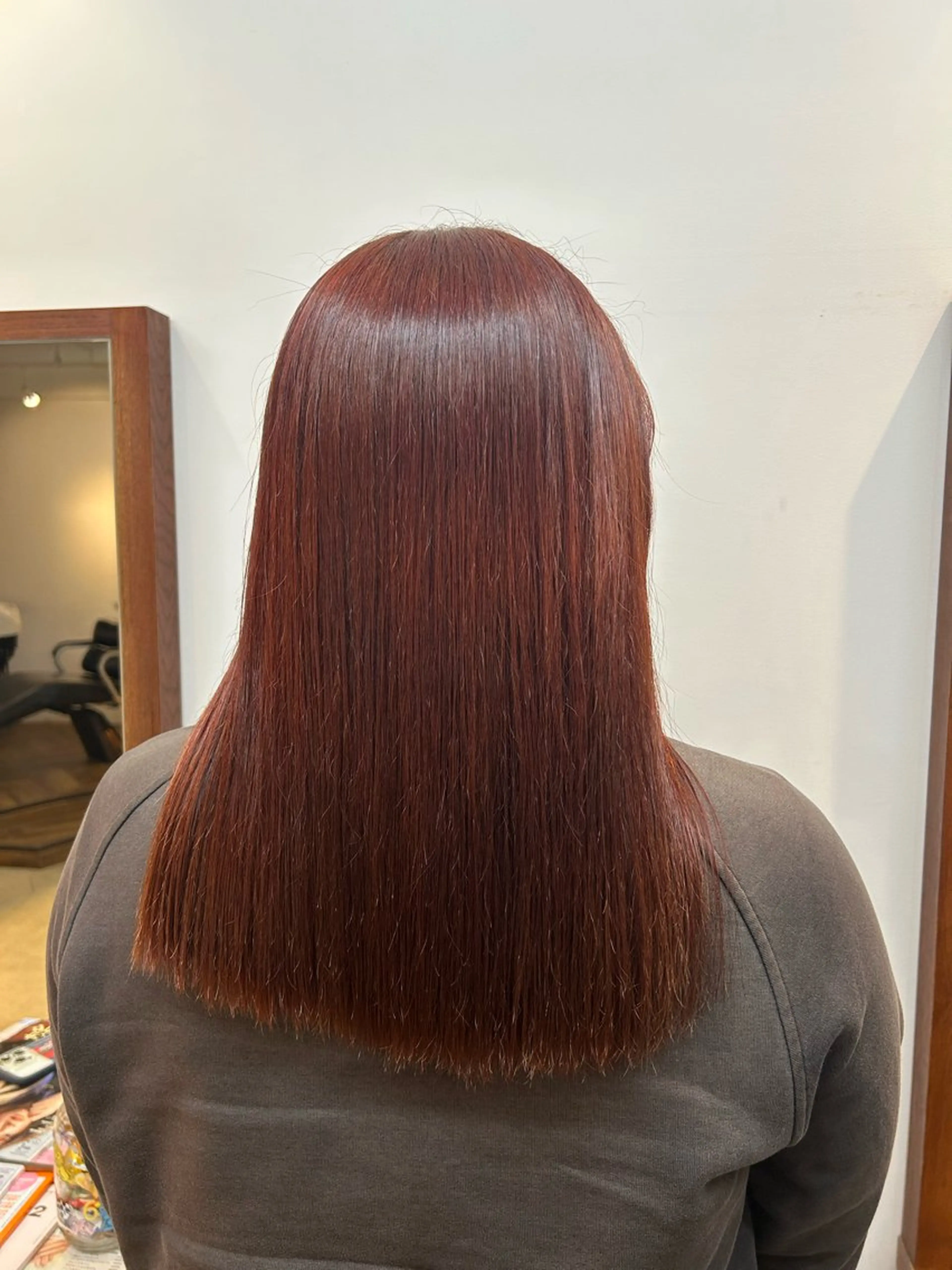 セミロング カラー ブリーチ ブリーチなしカラー レッドカラー ヘアカラー 中西 美聖のヘアスタイル