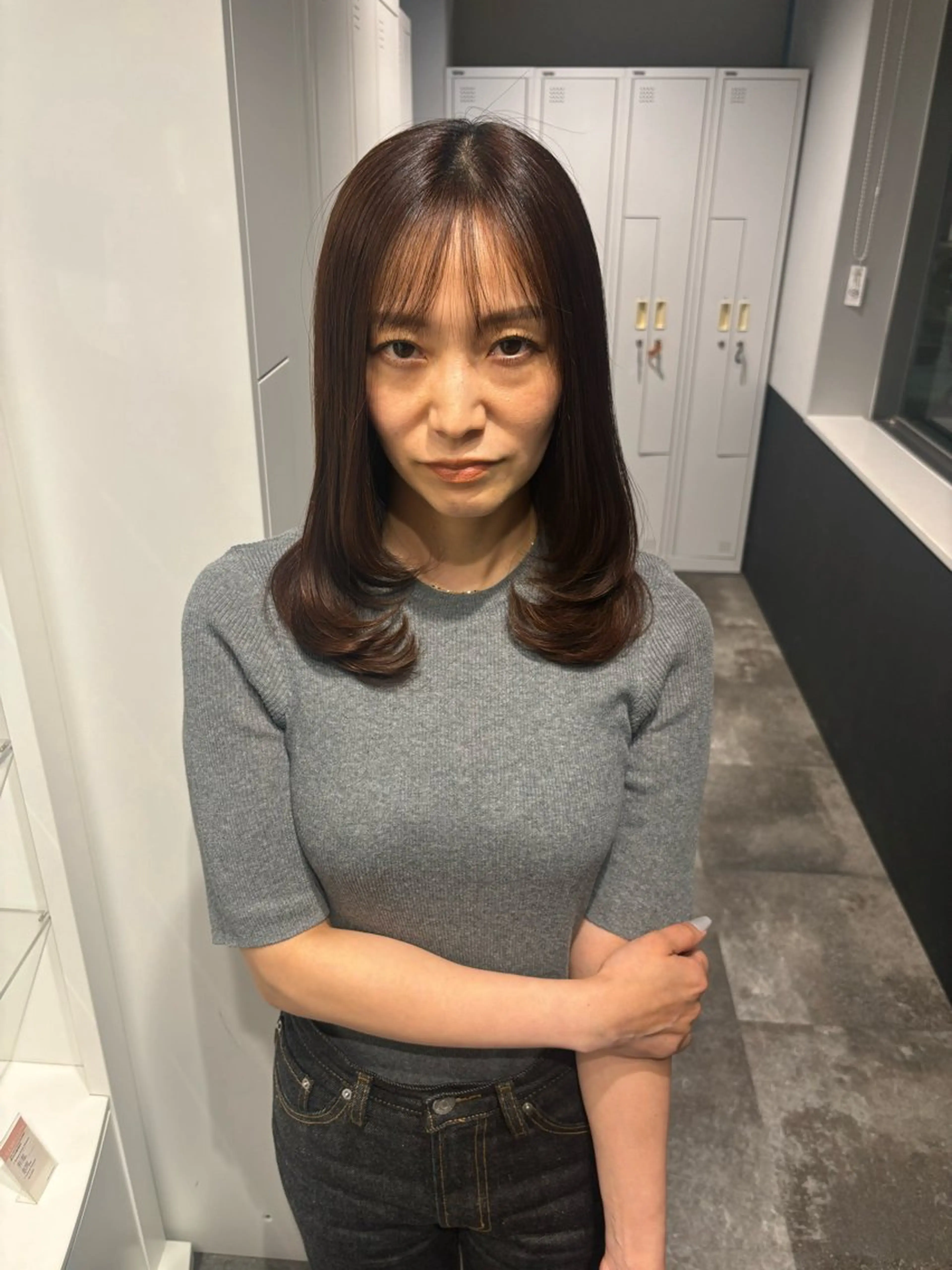 ミディアム パーマ 髪質改善 レイヤーカット ストレートパーマ 縮毛矯正 穐田 航のヘアスタイル