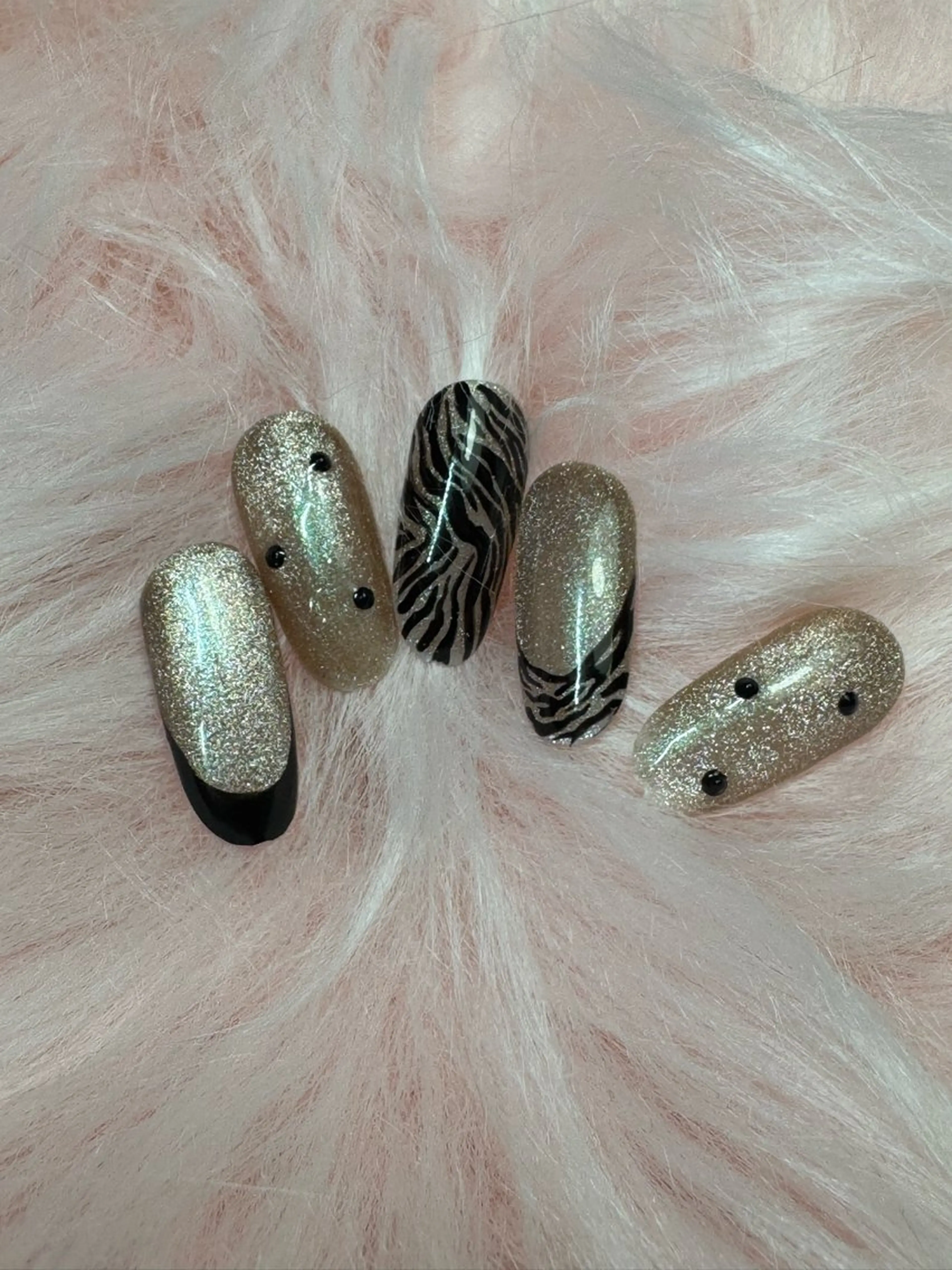 ネイル ベロバ クリスティーナのネイルデザイン