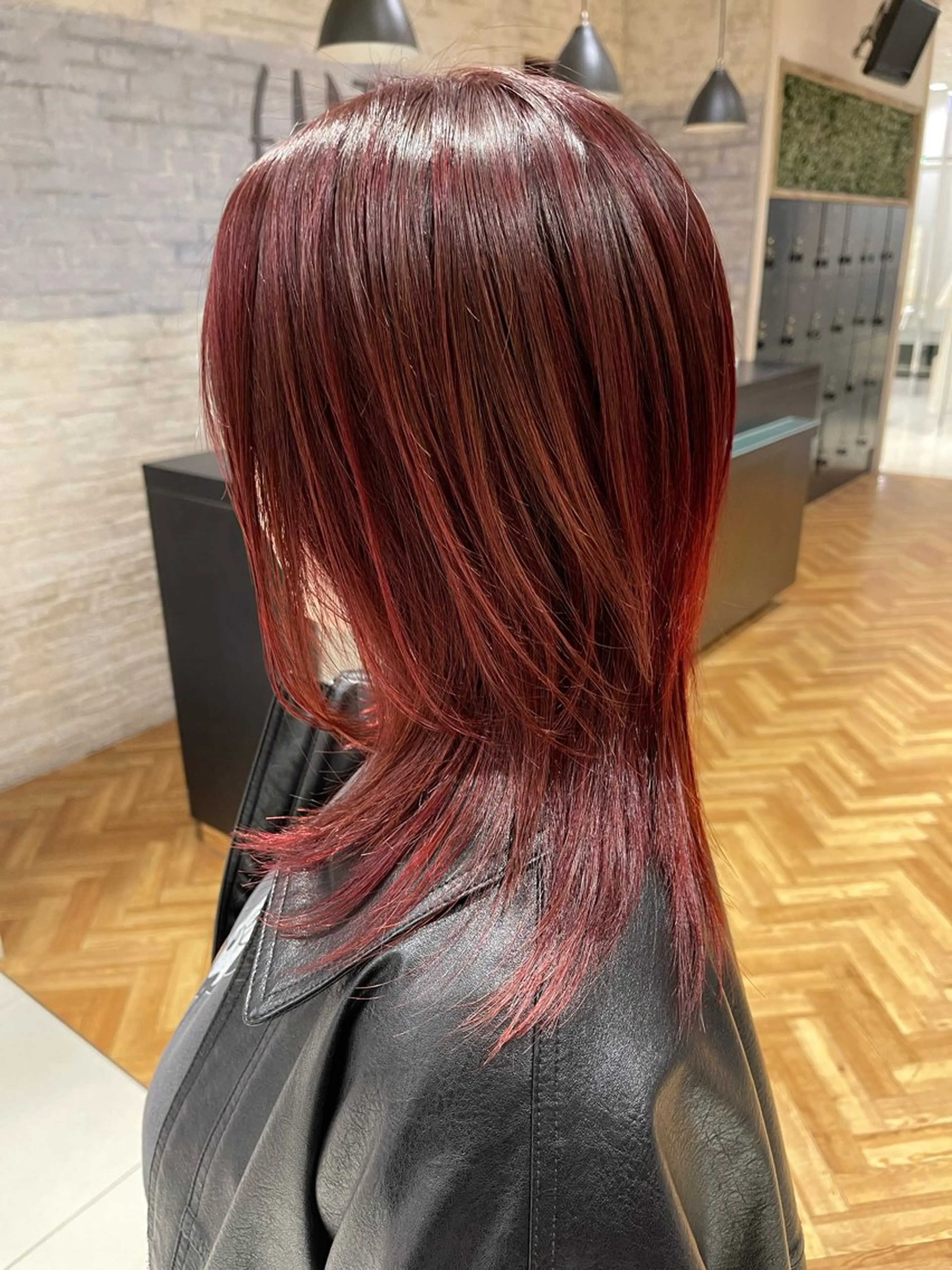 ミディアム EARTH  紫竹山 🦋本間未来🦋のヘアスタイル