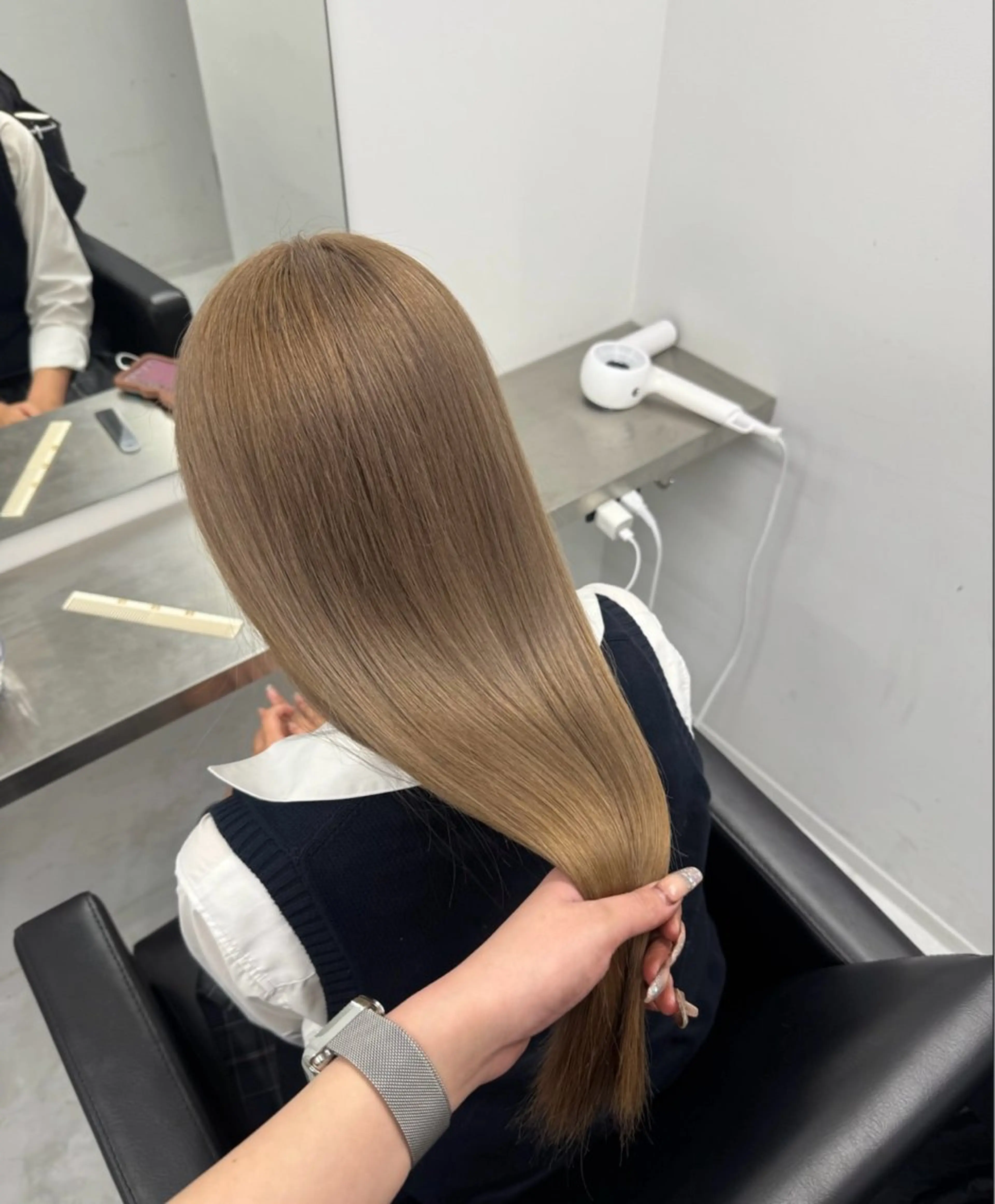 ロング うる艶🫧寒色カラー 💜🦋🫧ミズキのヘアスタイル