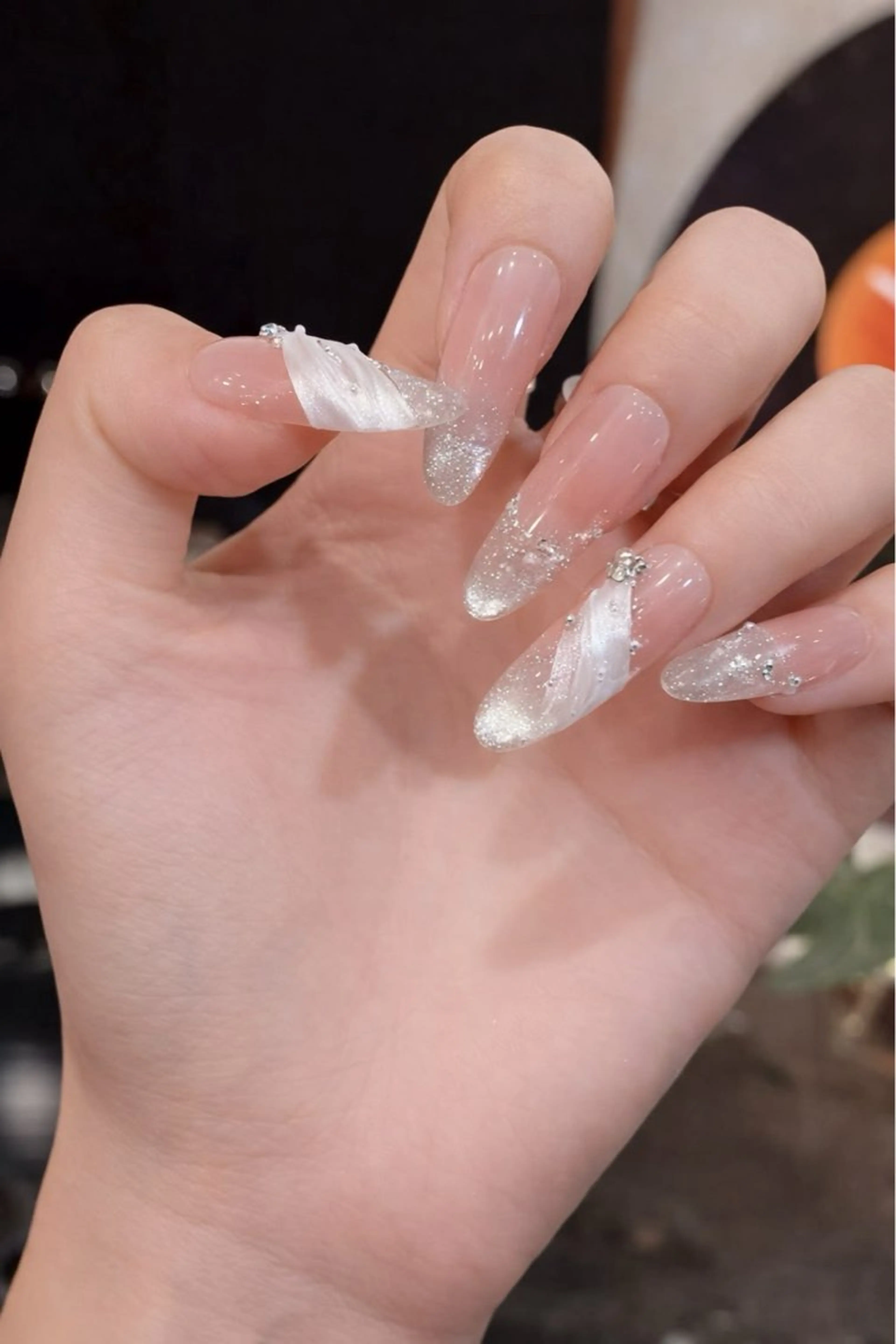 カラー グラデーションカラー ピンクカラー ハンドネイル AIN Nailのネイルデザイン