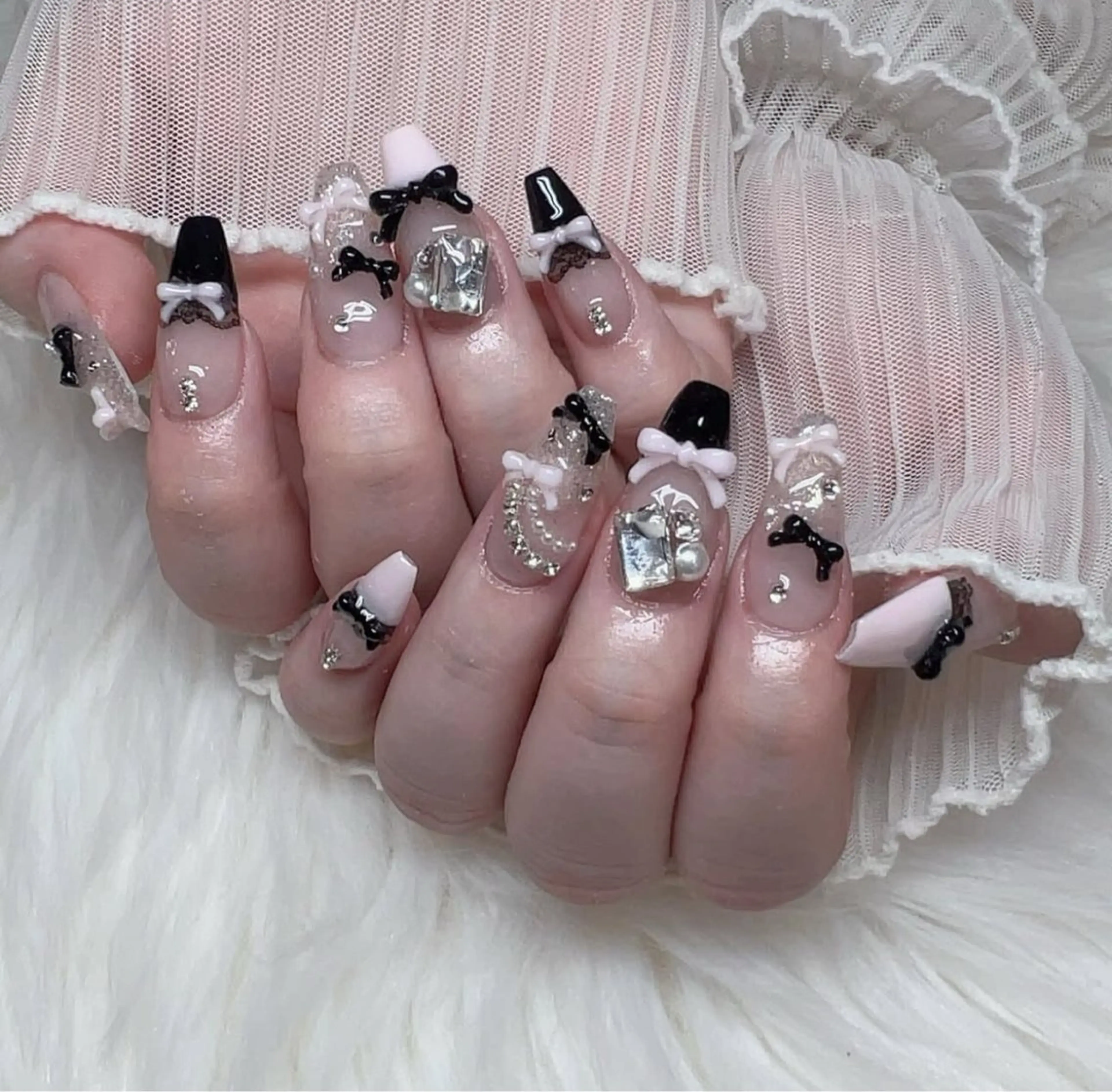 ネイル アートネイル フラワーネイル フレンチネイル ジェルネイル グラデーション ハンドネイル Ryu Nail NekoChanのネイルデザイン