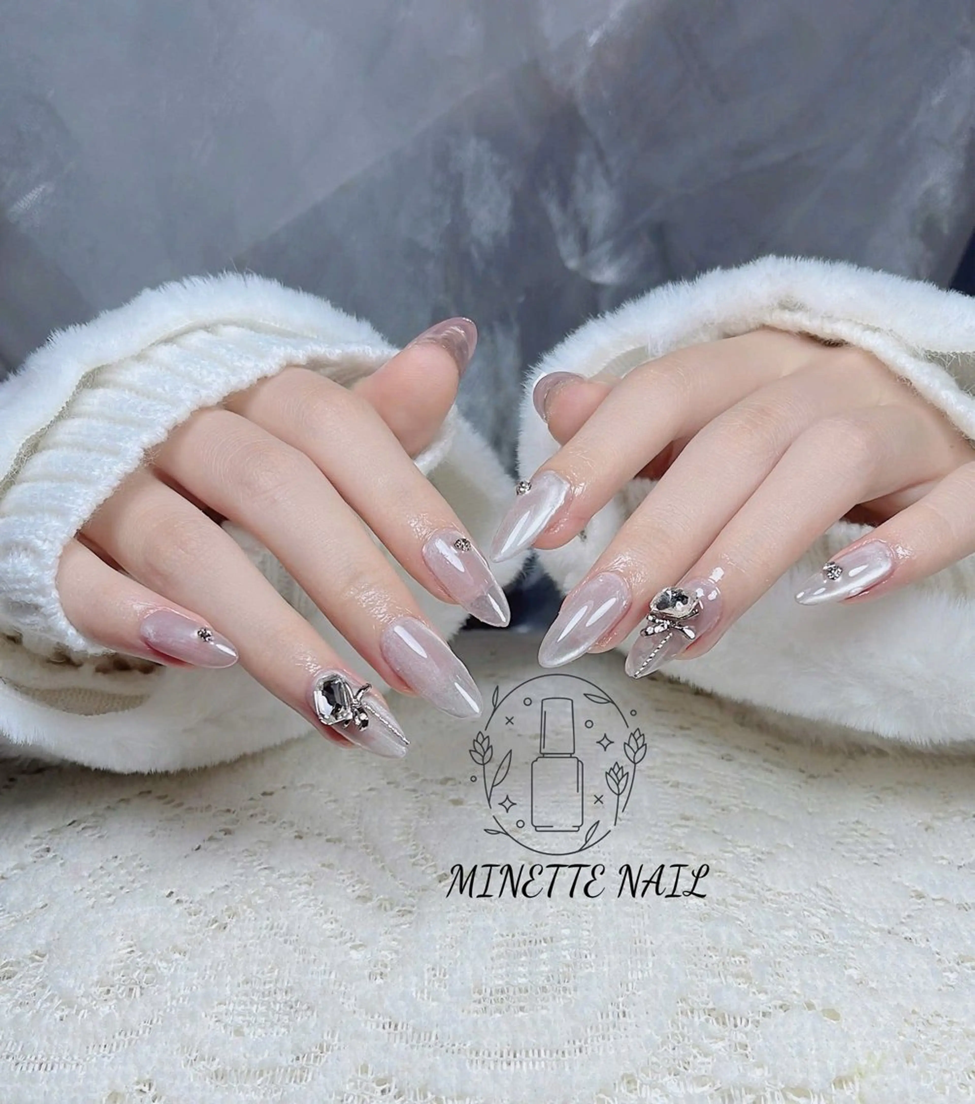 ネイル フレンチネイル ジェルネイル マグネットネイル 持ち込み ニュアンスネイル ハンドネイル Minette Nailのネイルデザイン