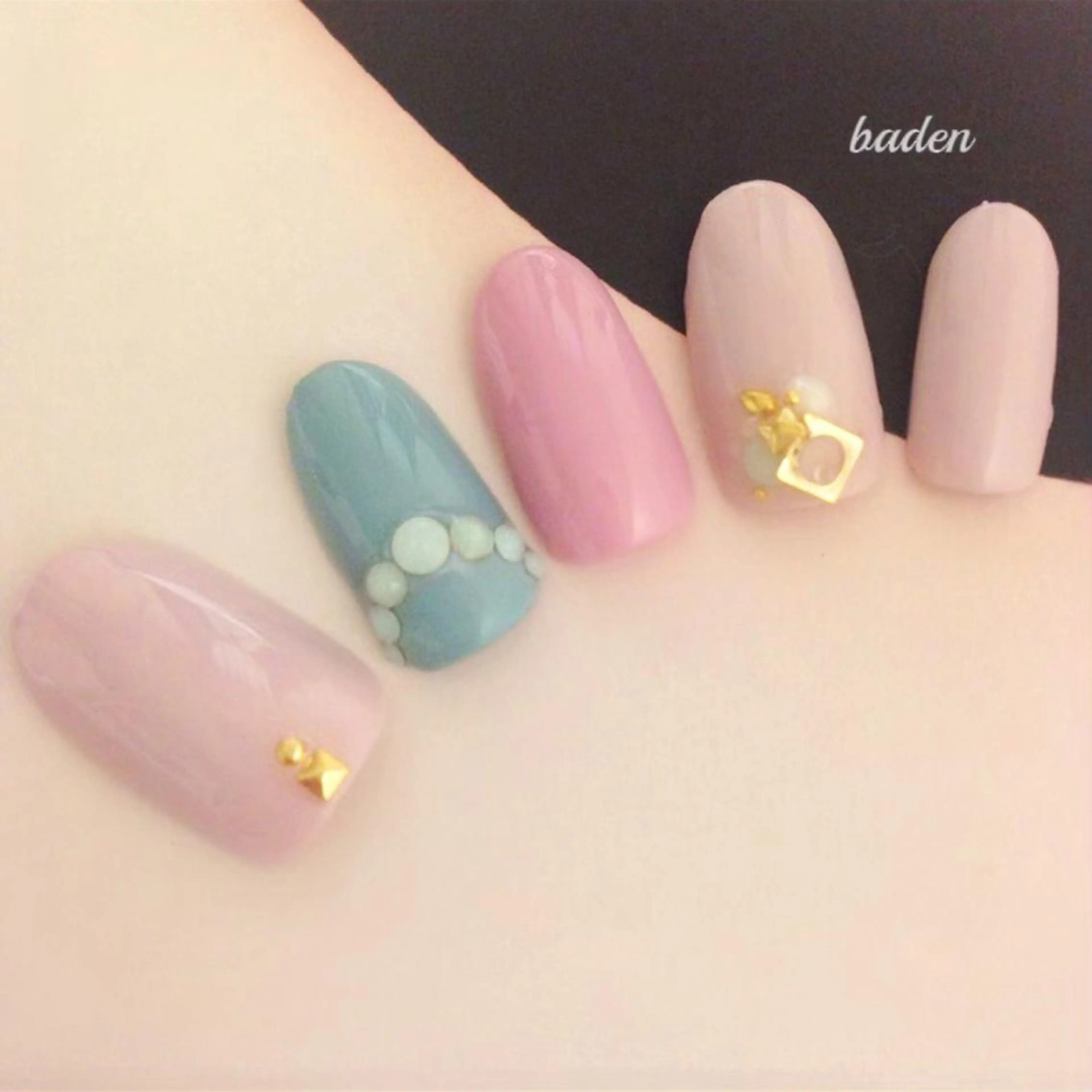 ネイル ハンドネイル Baden Nail ﾊﾞ-ﾃﾞﾝ ﾈｲﾙのネイルデザイン
