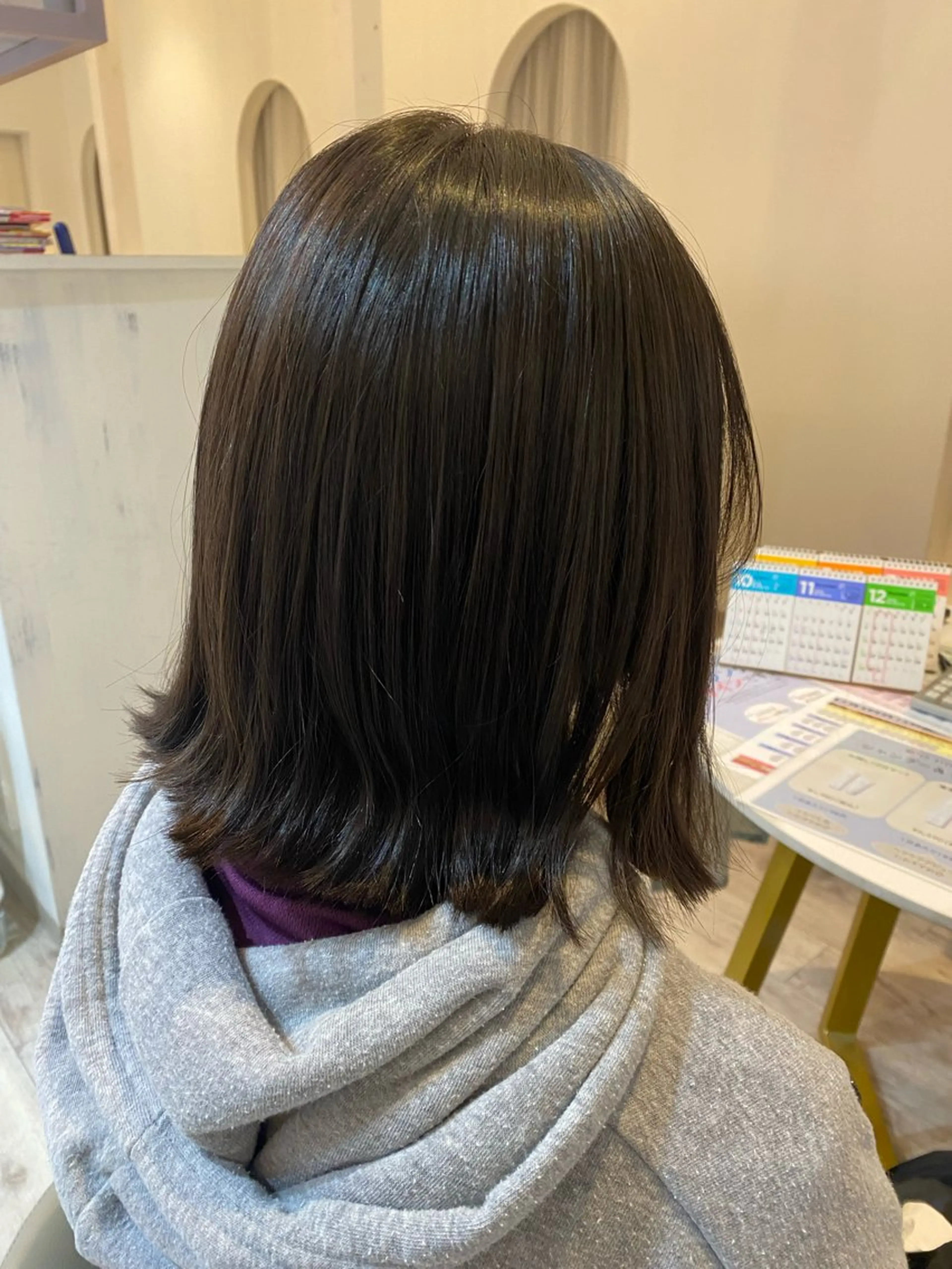 ミディアム ボブ かまだ しおりのヘアスタイル