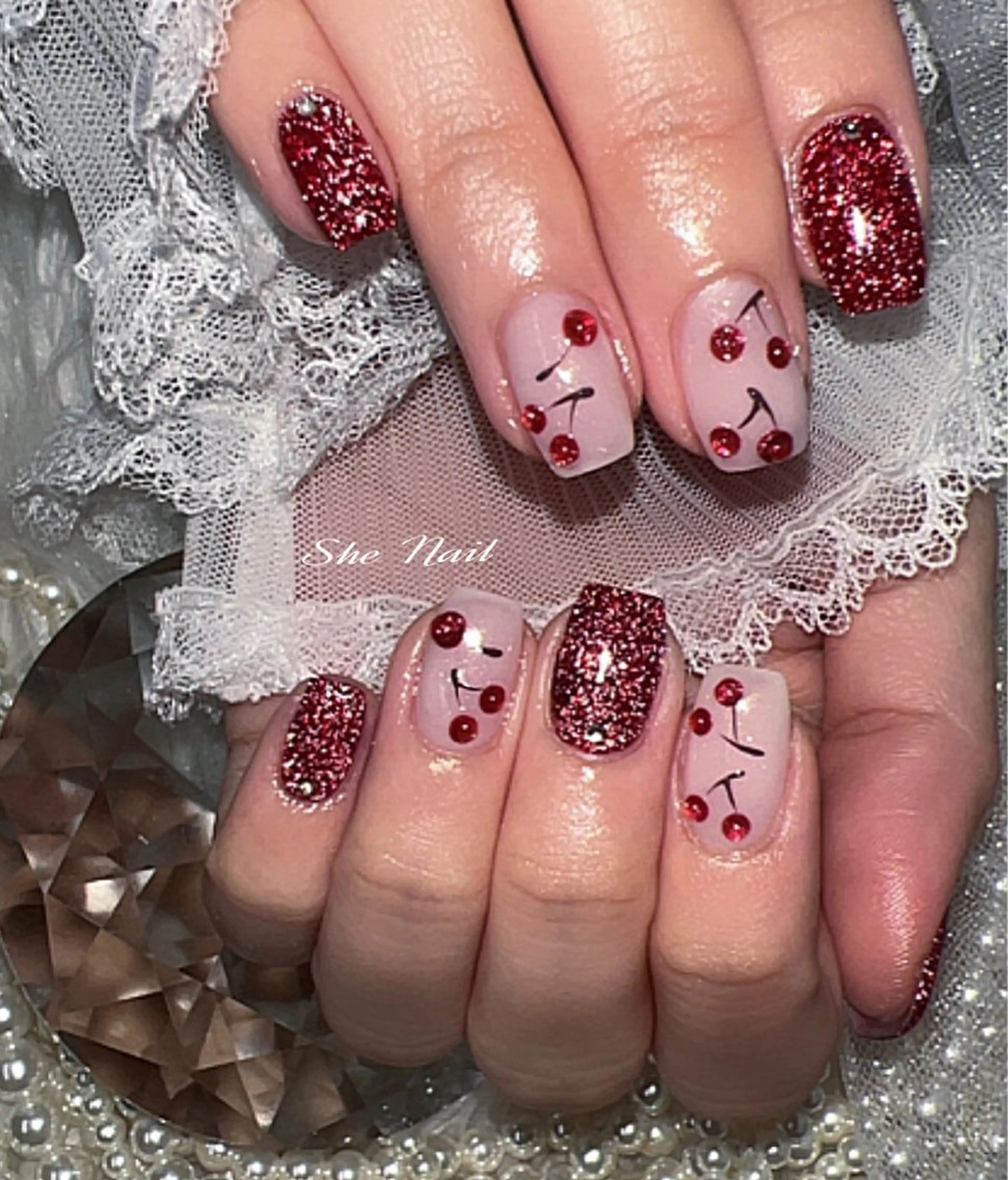 ネイル チークネイル 長さ出し フレンチネイル ガラスフレンチ キラキラネイル ハンドネイル ISA_ BELLAのネイルデザイン