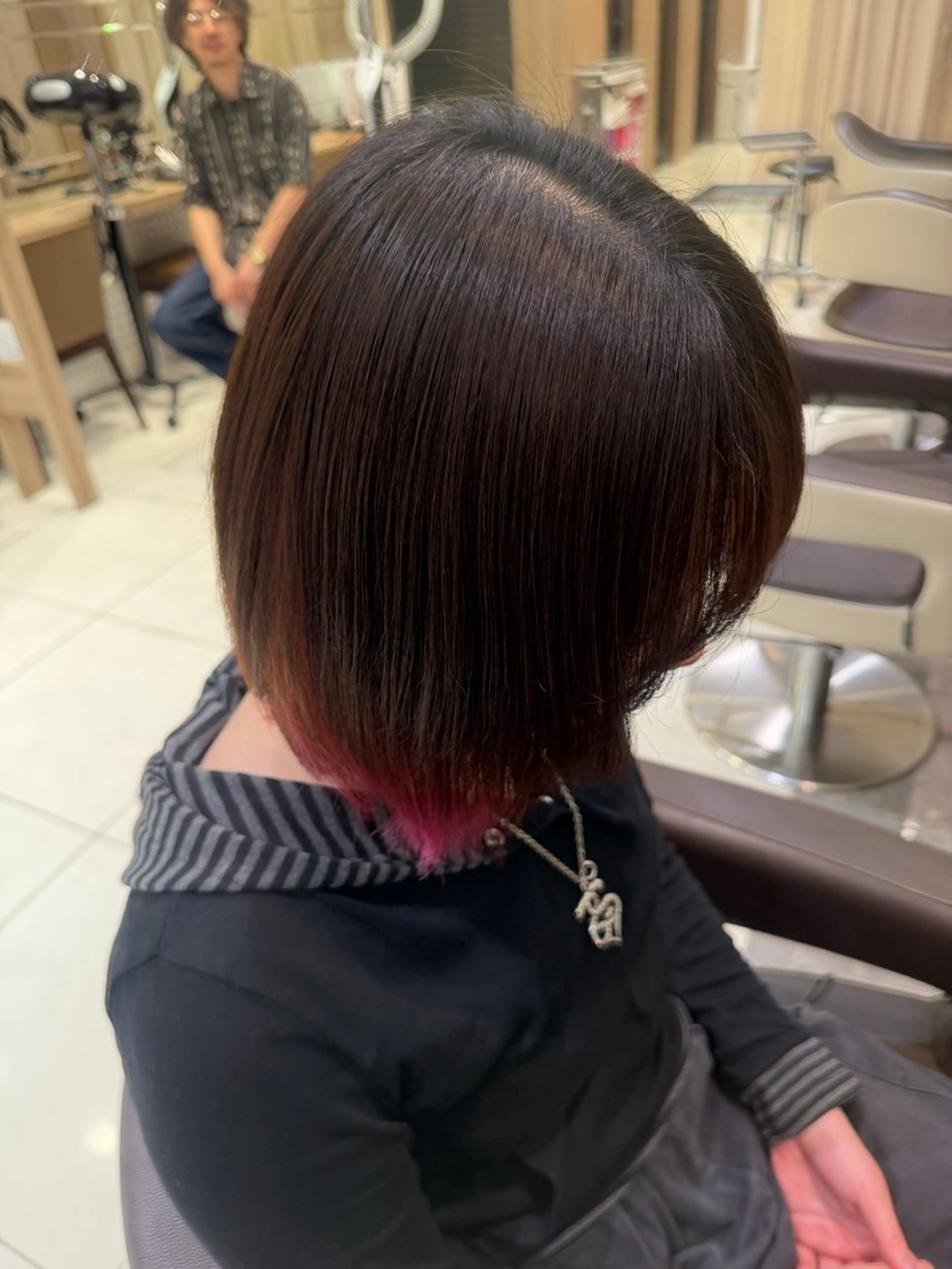 ミディアム カラー パーマ インナーカラー 縮毛矯正 極艶縮毛／髪質改善／ KOTAのヘアスタイル