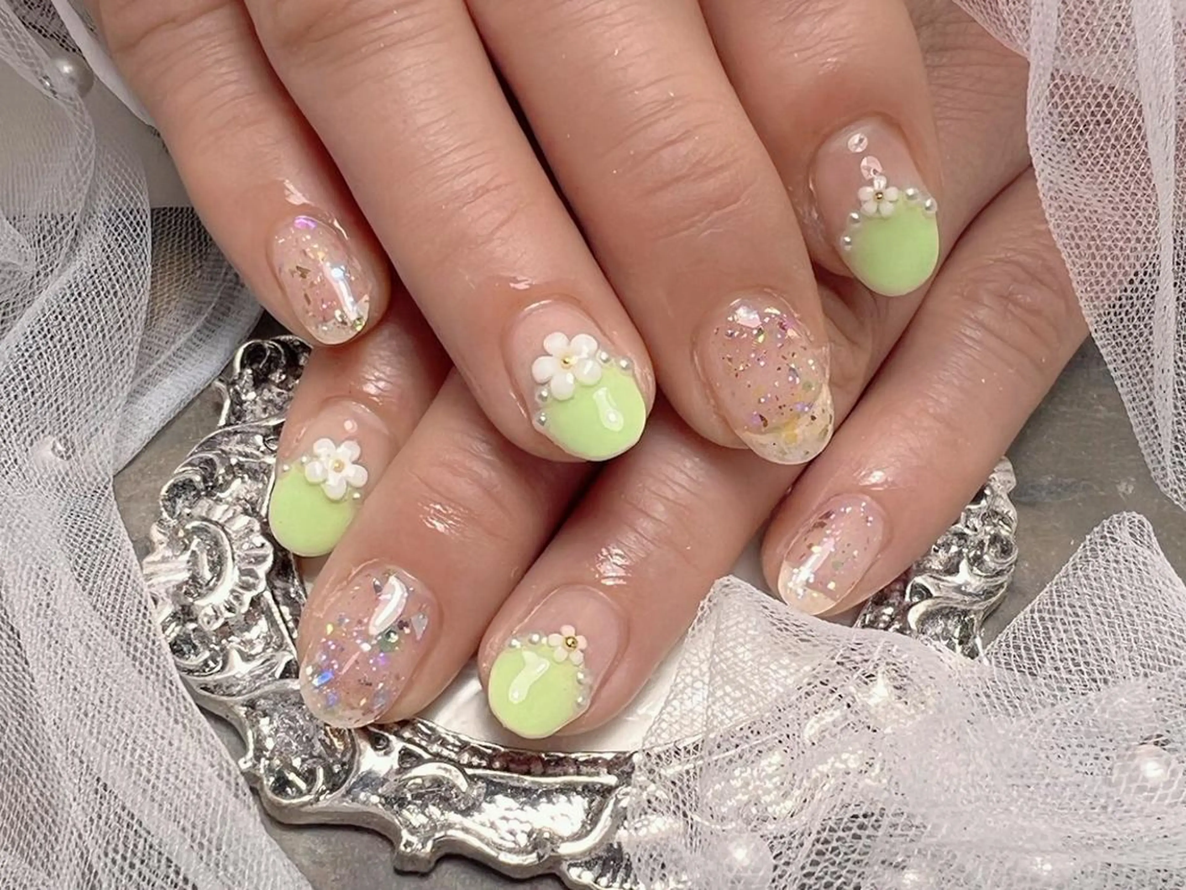 ネイル ハンドネイル マジックミラー所属・マジック ミラーのネイルデザイン