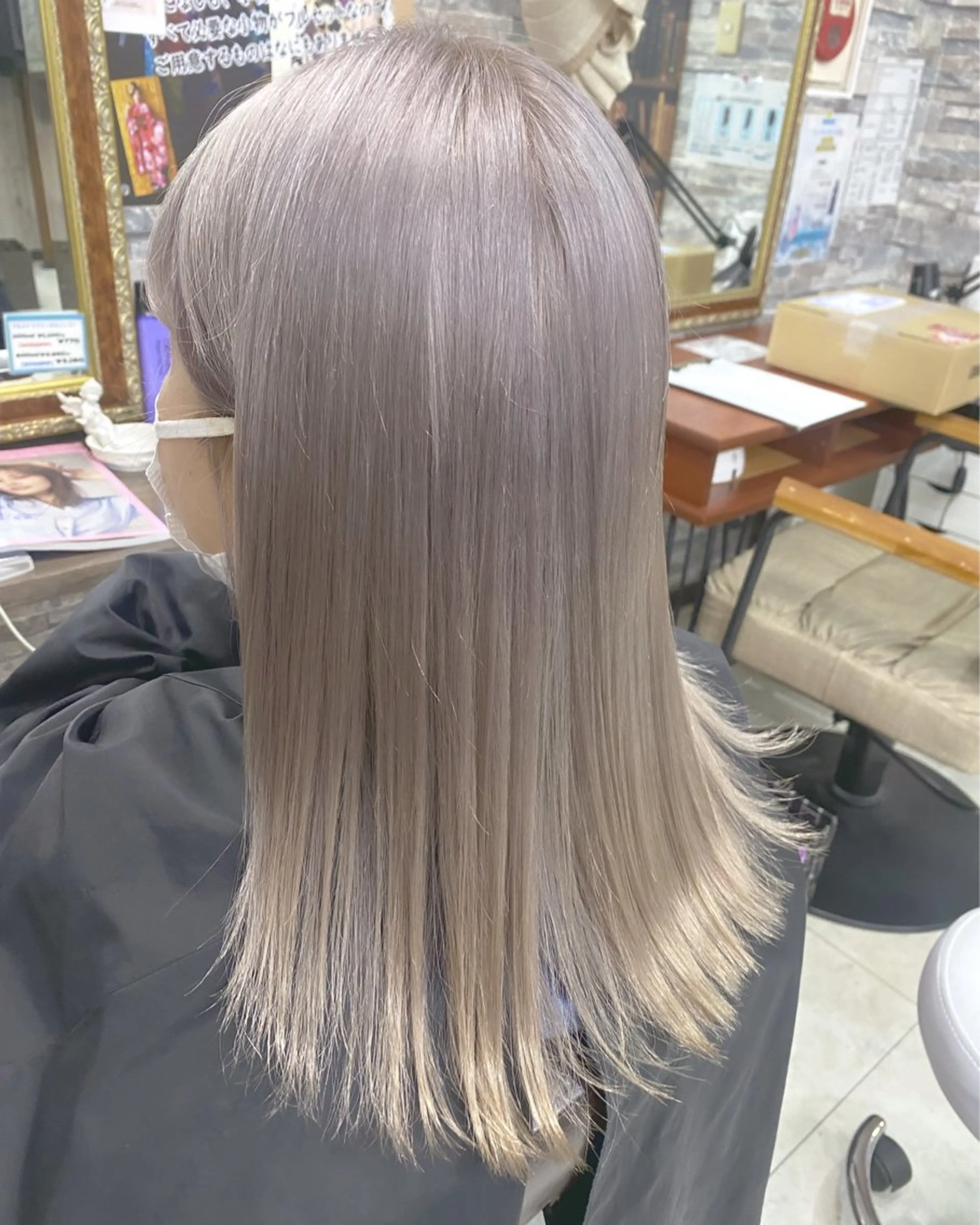 ミディアム Arphy/ /のヘアスタイル