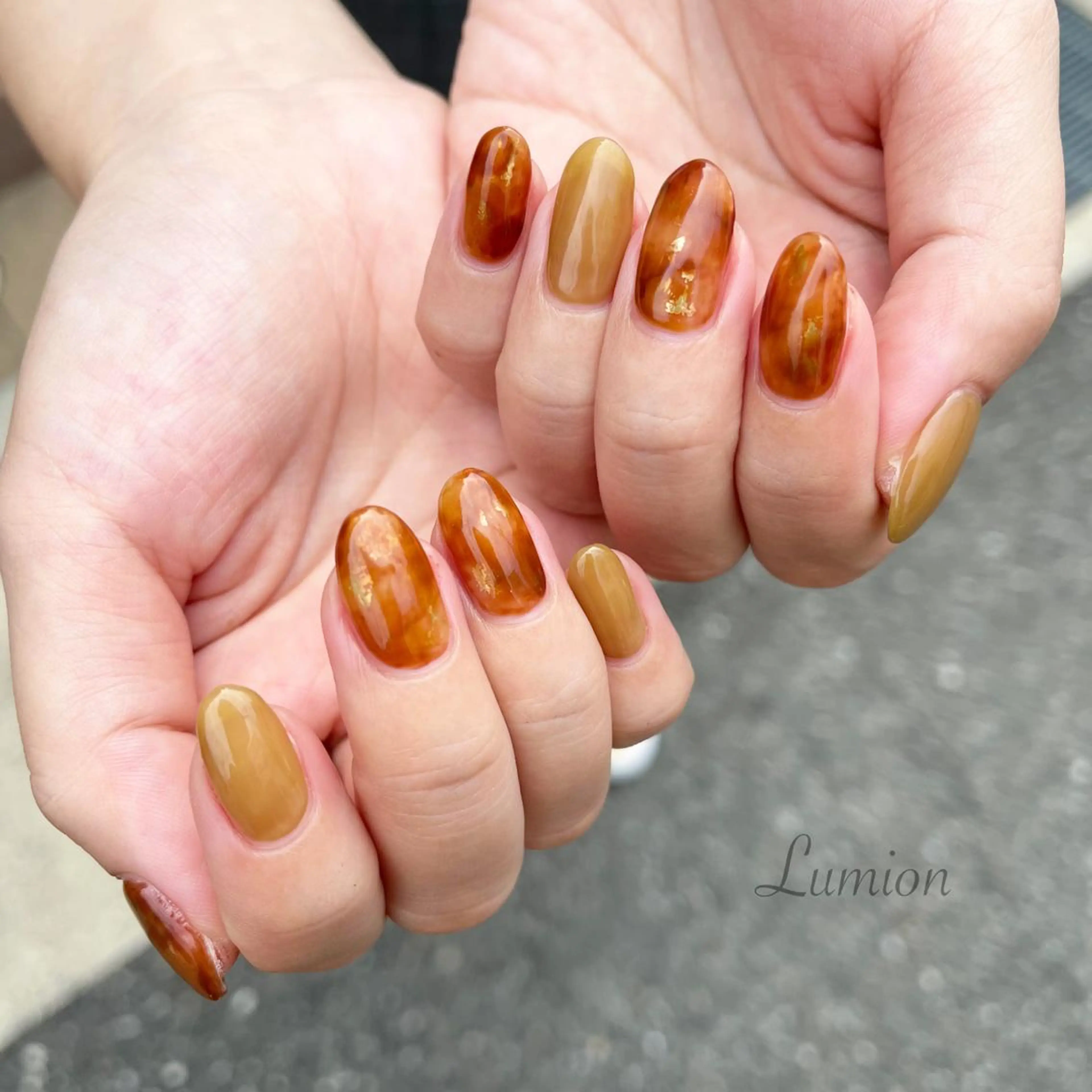 ネイル べっ甲ネイル ハンドネイル nailroom Lumionのネイルデザイン