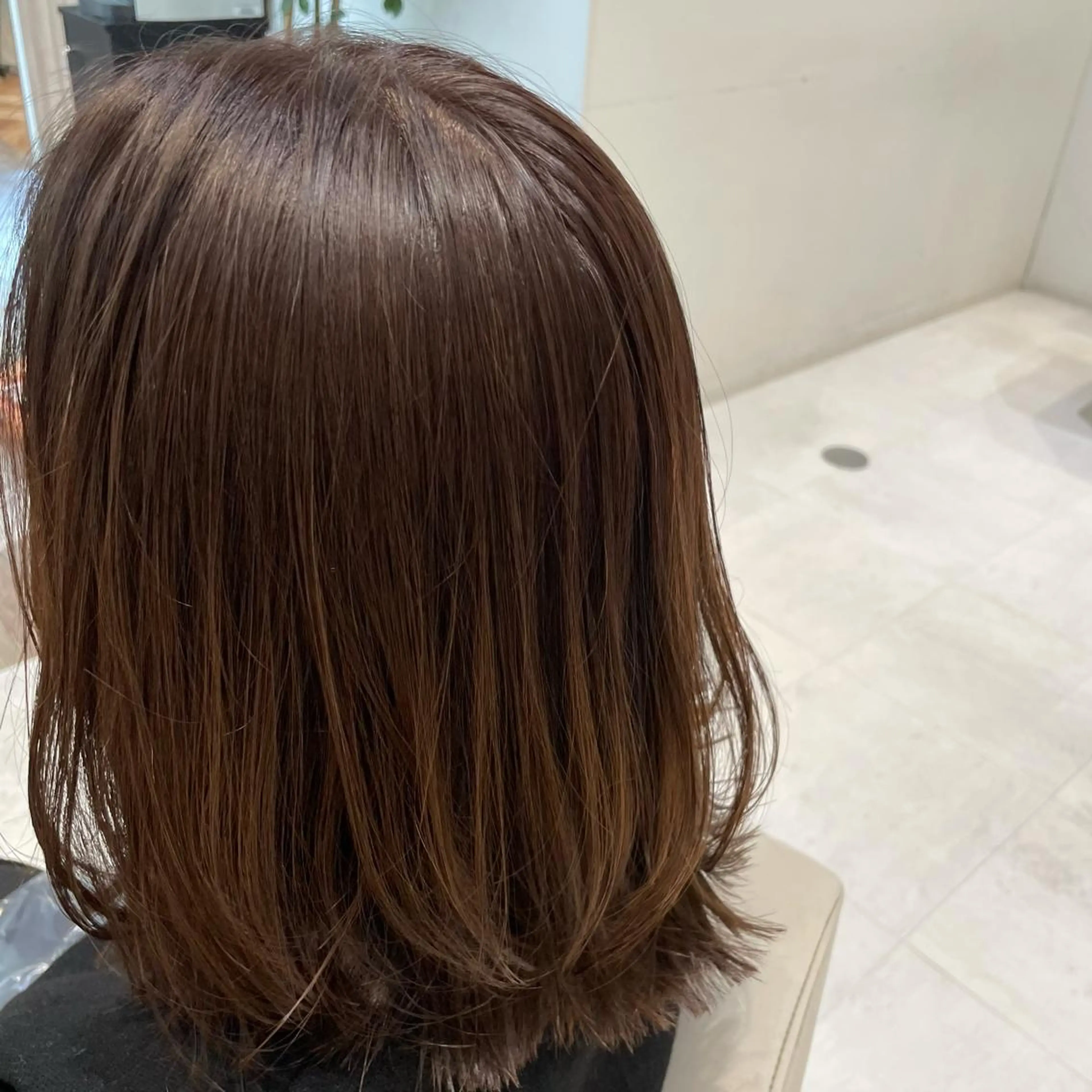 セミロング カラー k-twoたき✨艶感 カラー／美髪矯正のヘアスタイル