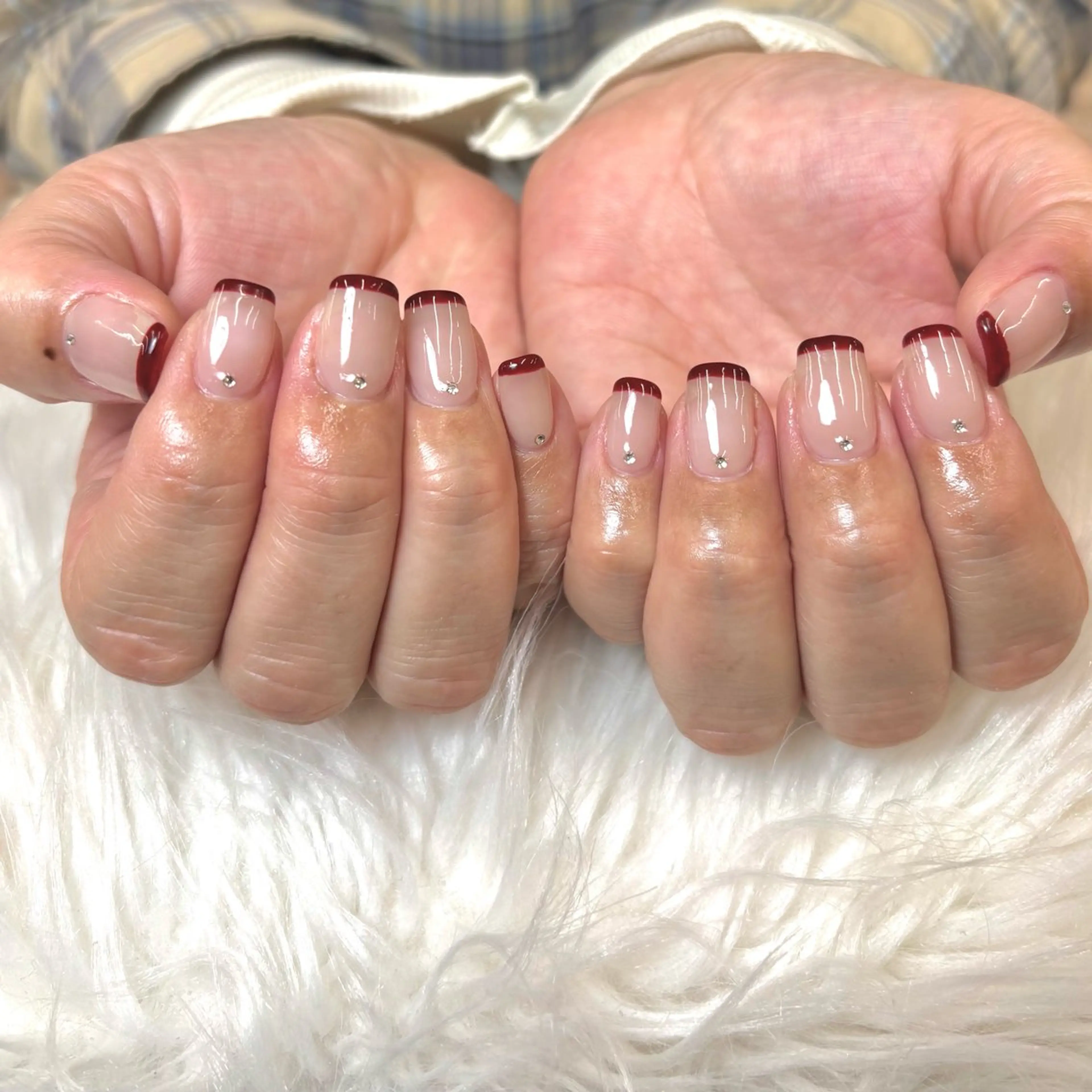 ネイル ストーンネイル ハンドネイル NAIL atre SAIKAのネイルデザイン